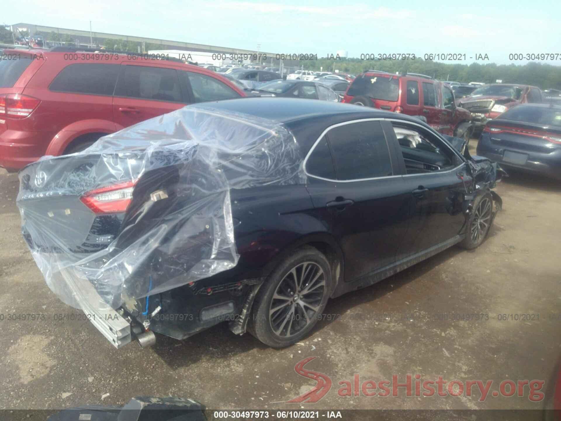 4T1B11HKXJU571566 2018 TOYOTA CAMRY