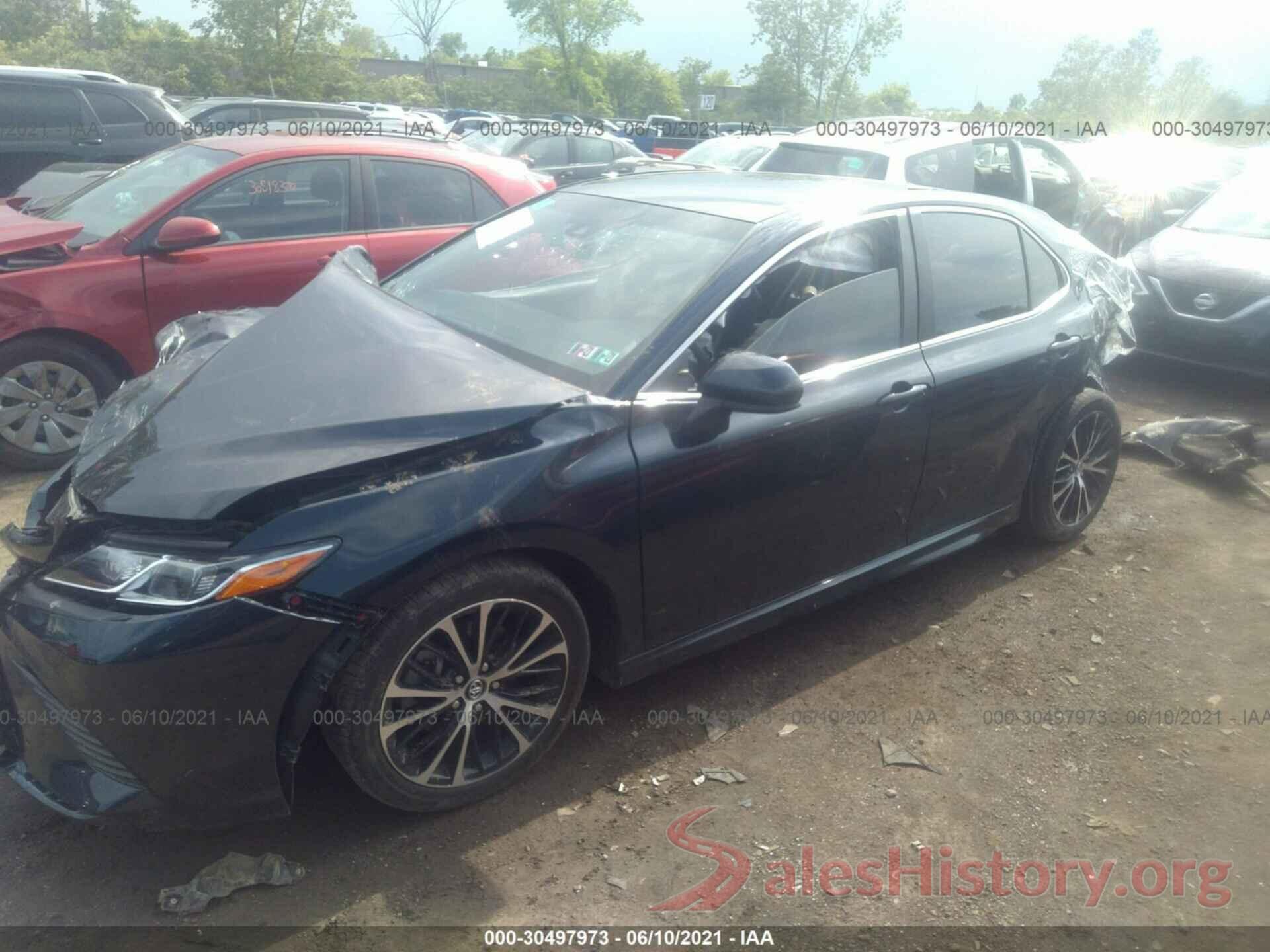 4T1B11HKXJU571566 2018 TOYOTA CAMRY