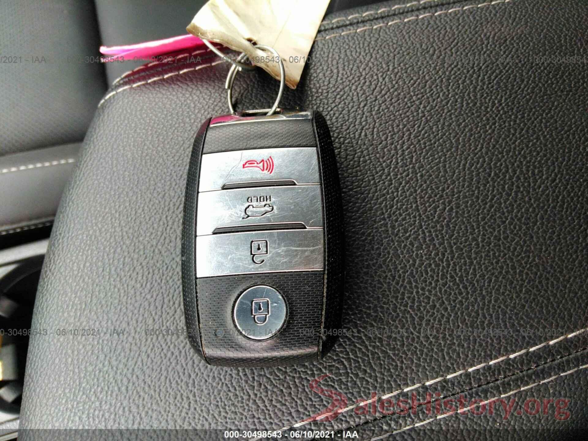 KNDCE3LC0K5313061 2019 KIA NIRO