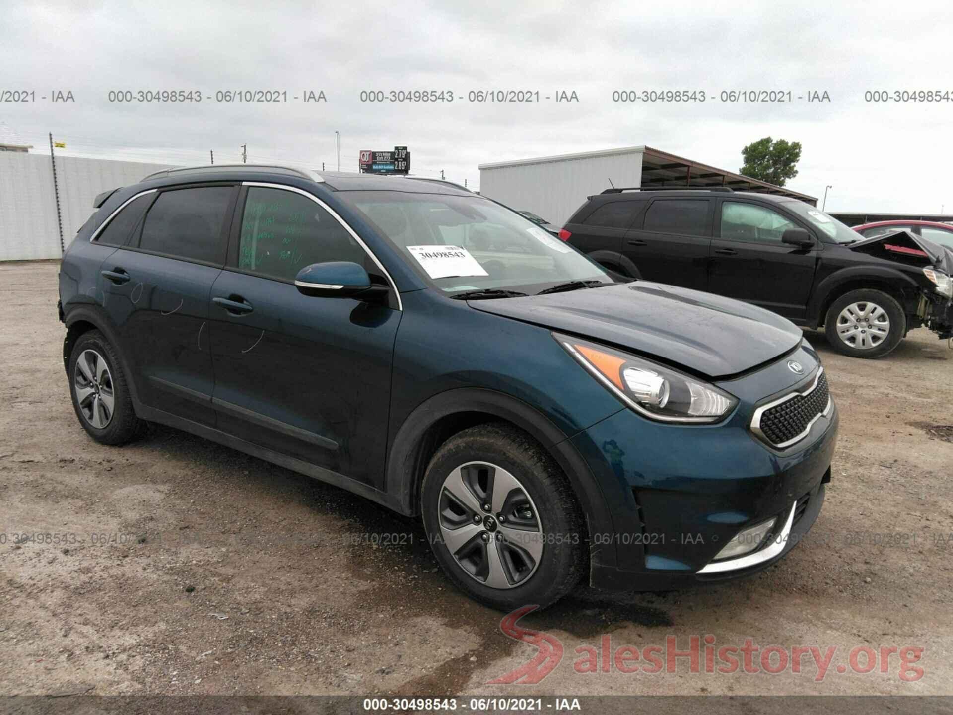 KNDCE3LC0K5313061 2019 KIA NIRO