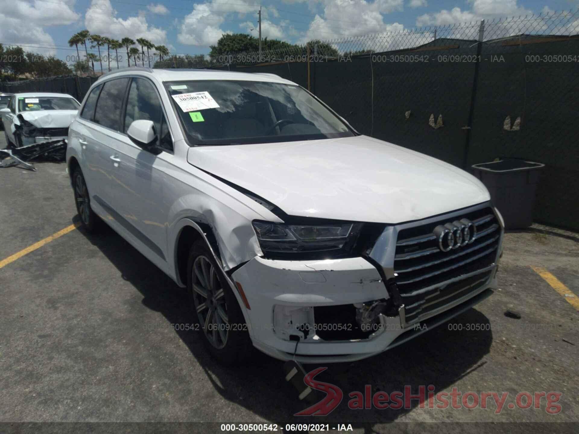 WA1LHAF79JD043496 2018 AUDI Q7