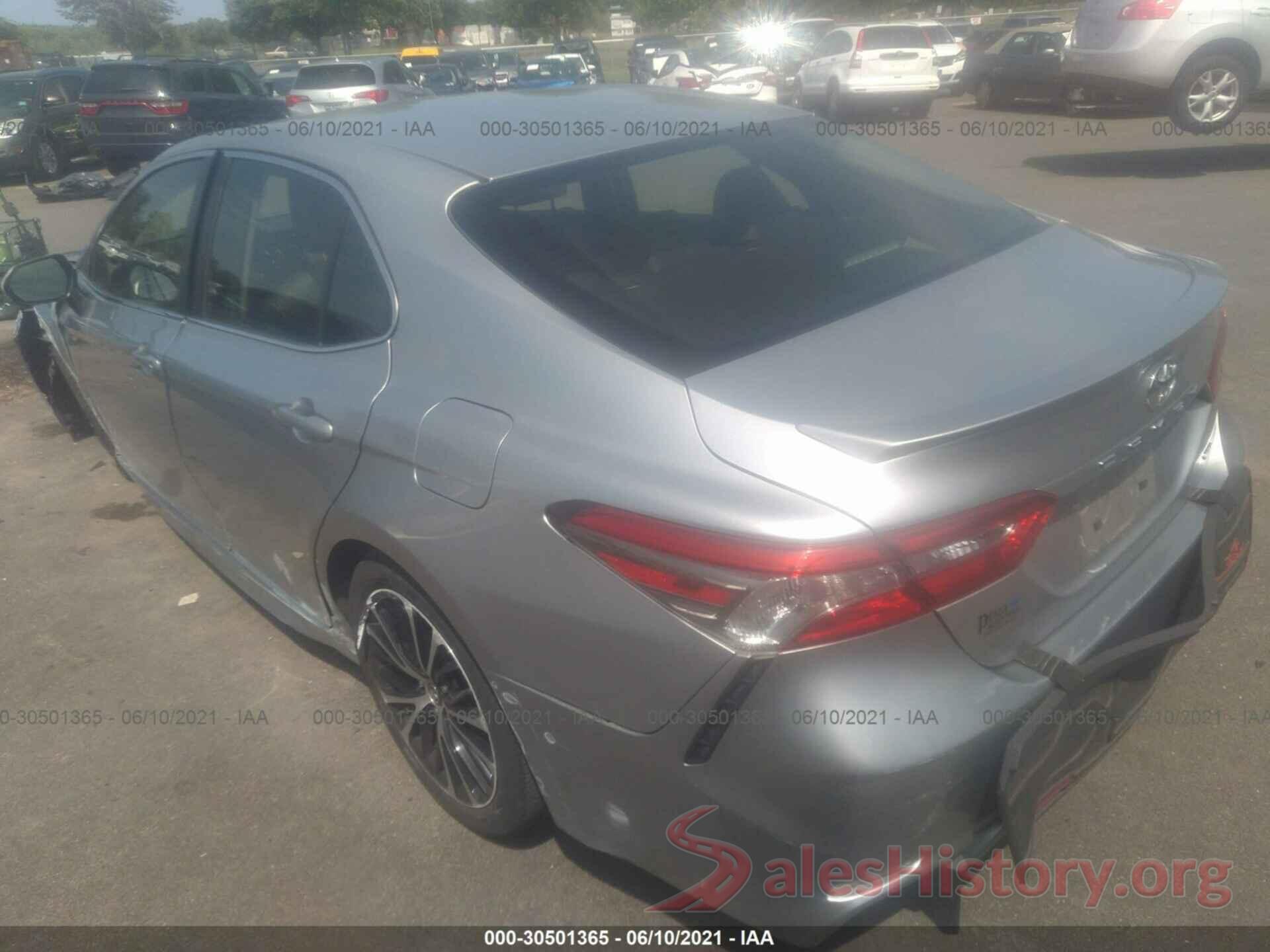 JTNB11HK7J3015544 2018 TOYOTA CAMRY