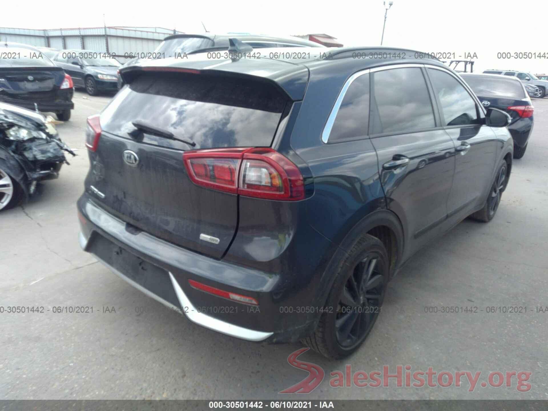 KNDCC3LC1K5223519 2019 KIA NIRO