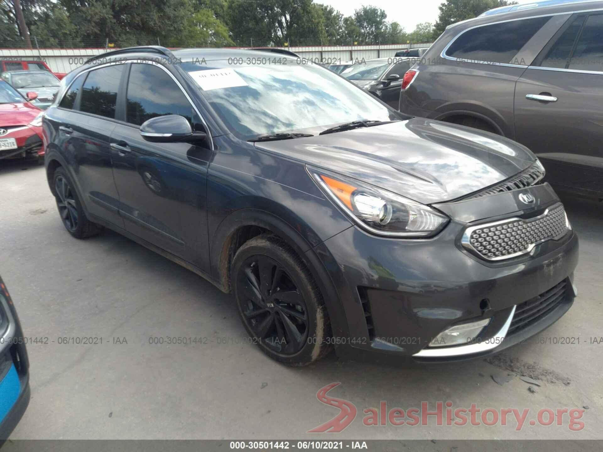 KNDCC3LC1K5223519 2019 KIA NIRO