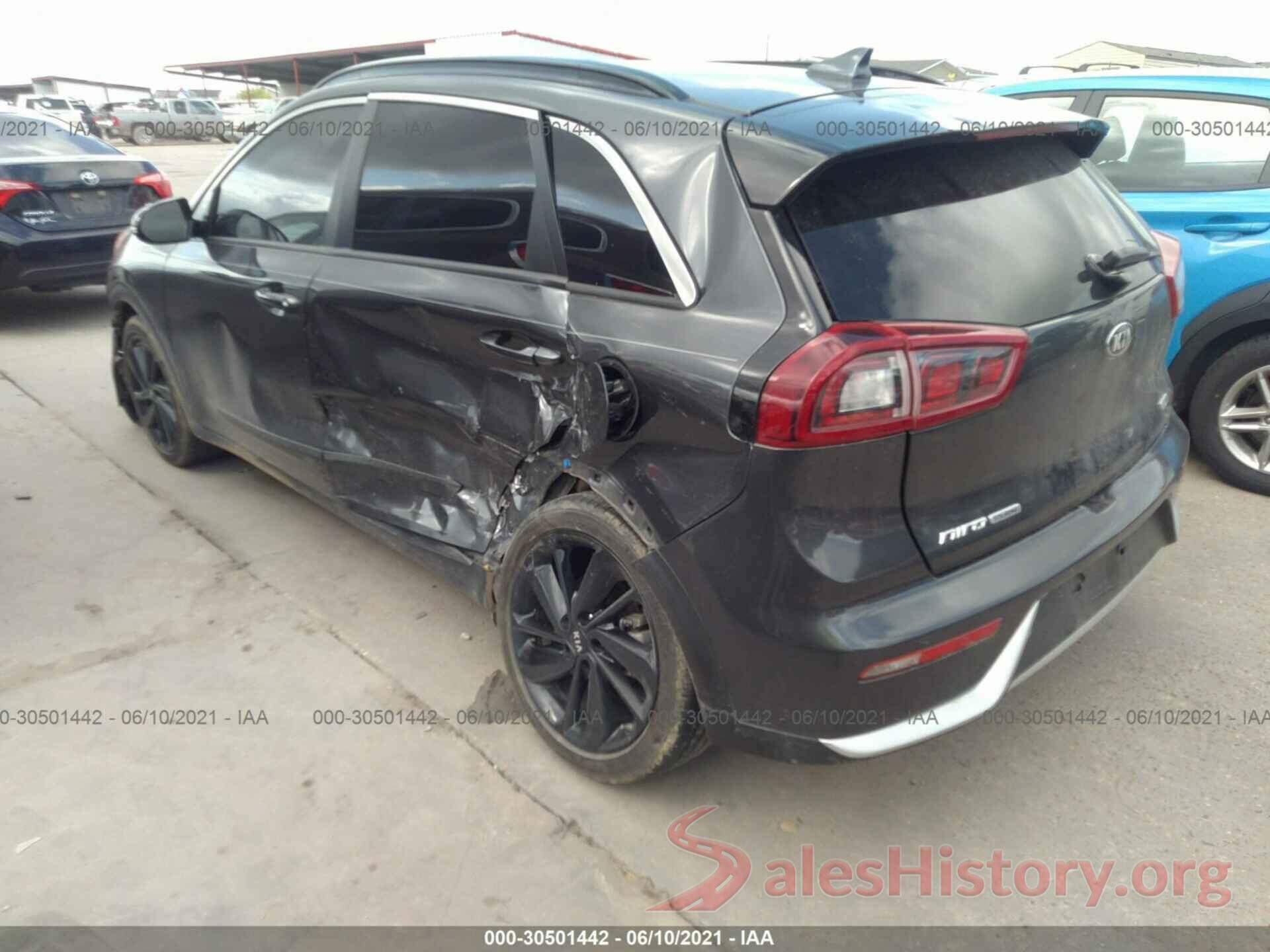 KNDCC3LC1K5223519 2019 KIA NIRO