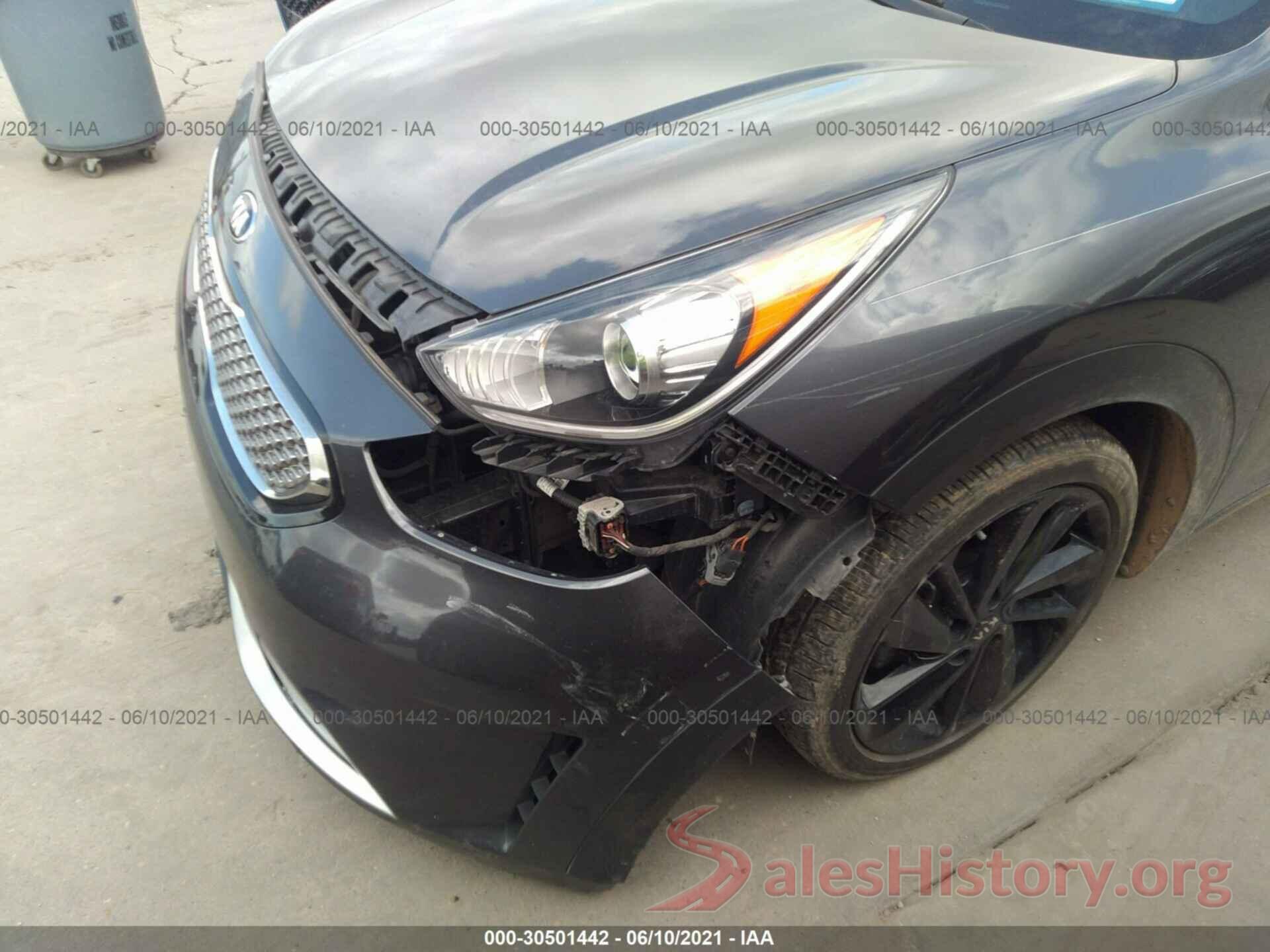 KNDCC3LC1K5223519 2019 KIA NIRO