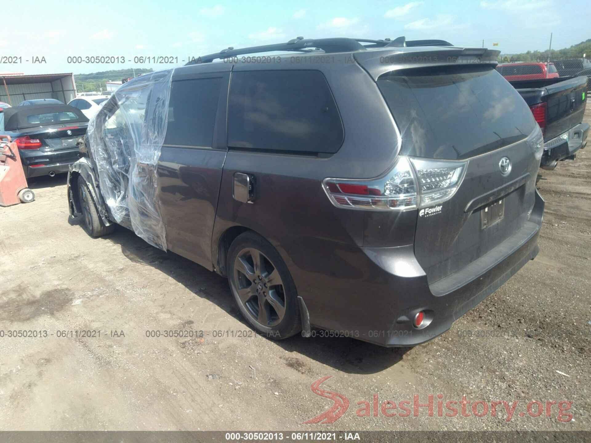 5TDXZ3DC5KS969173 2019 TOYOTA SIENNA