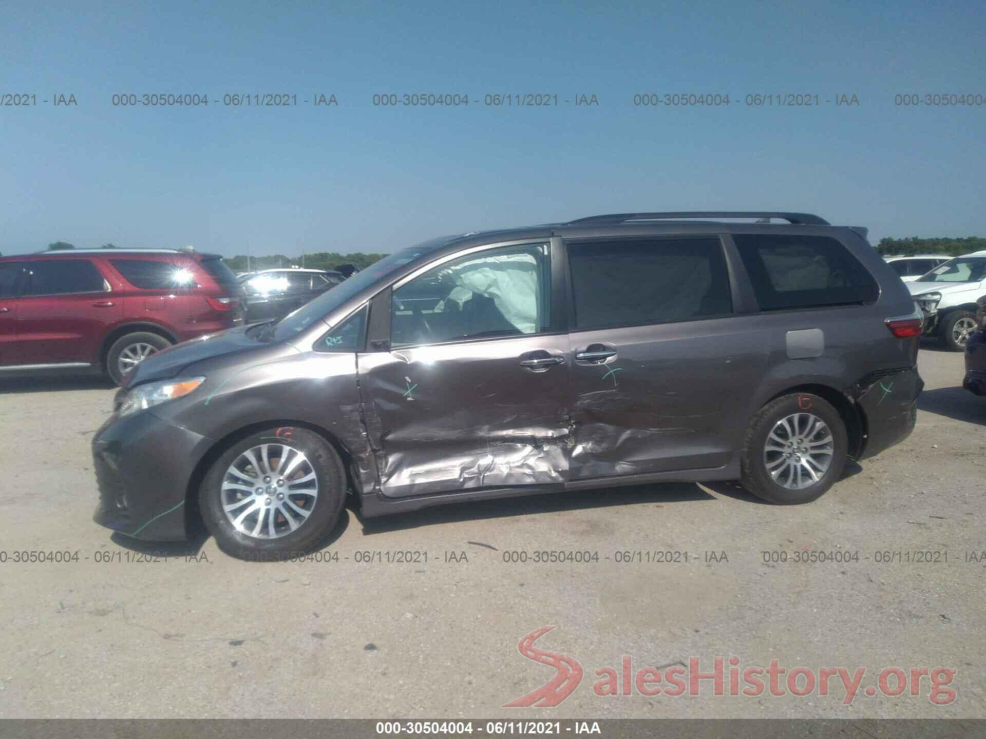 5TDYZ3DC8KS996792 2019 TOYOTA SIENNA