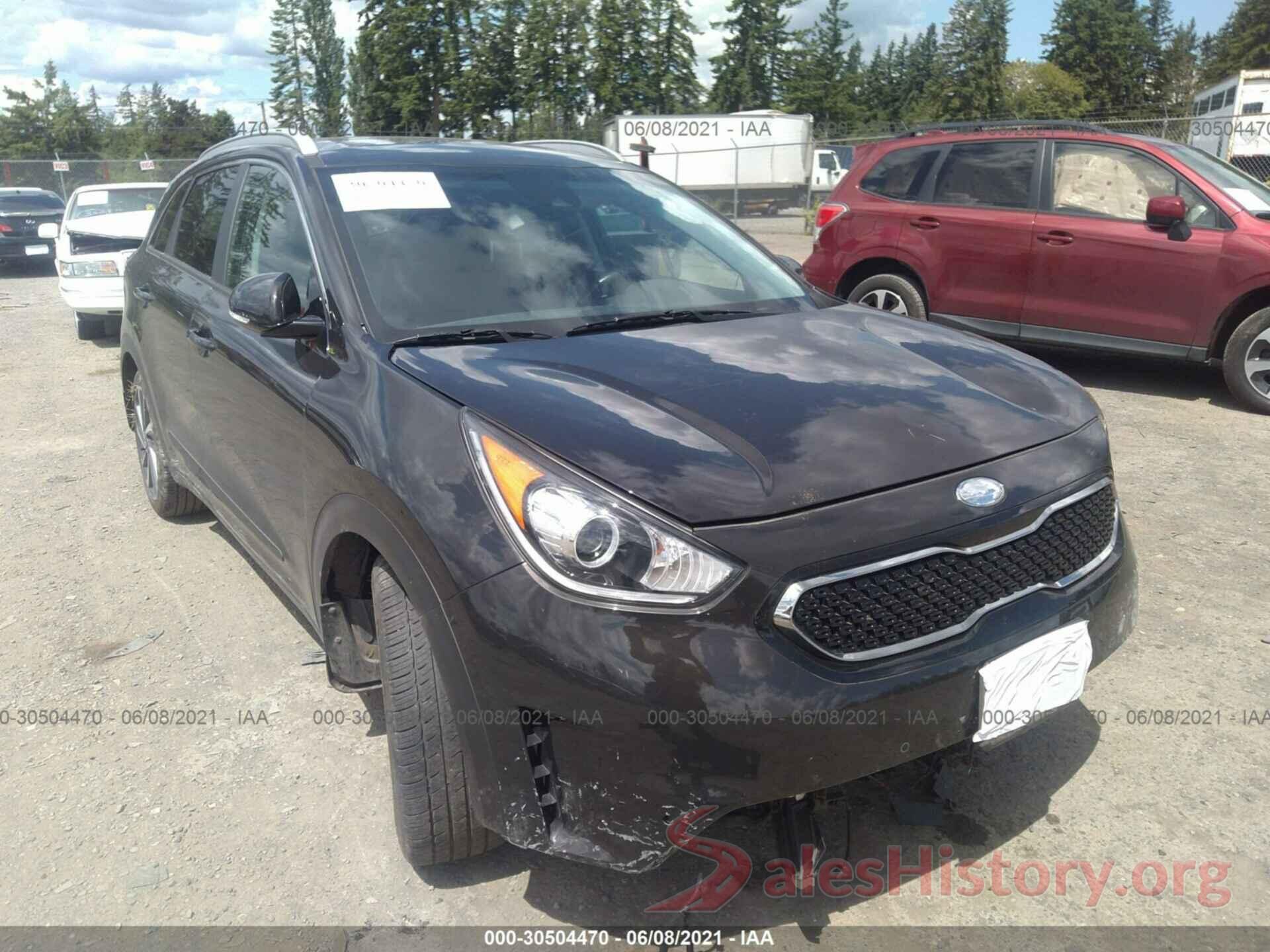 KNDCE3LC4H5047911 2017 KIA NIRO