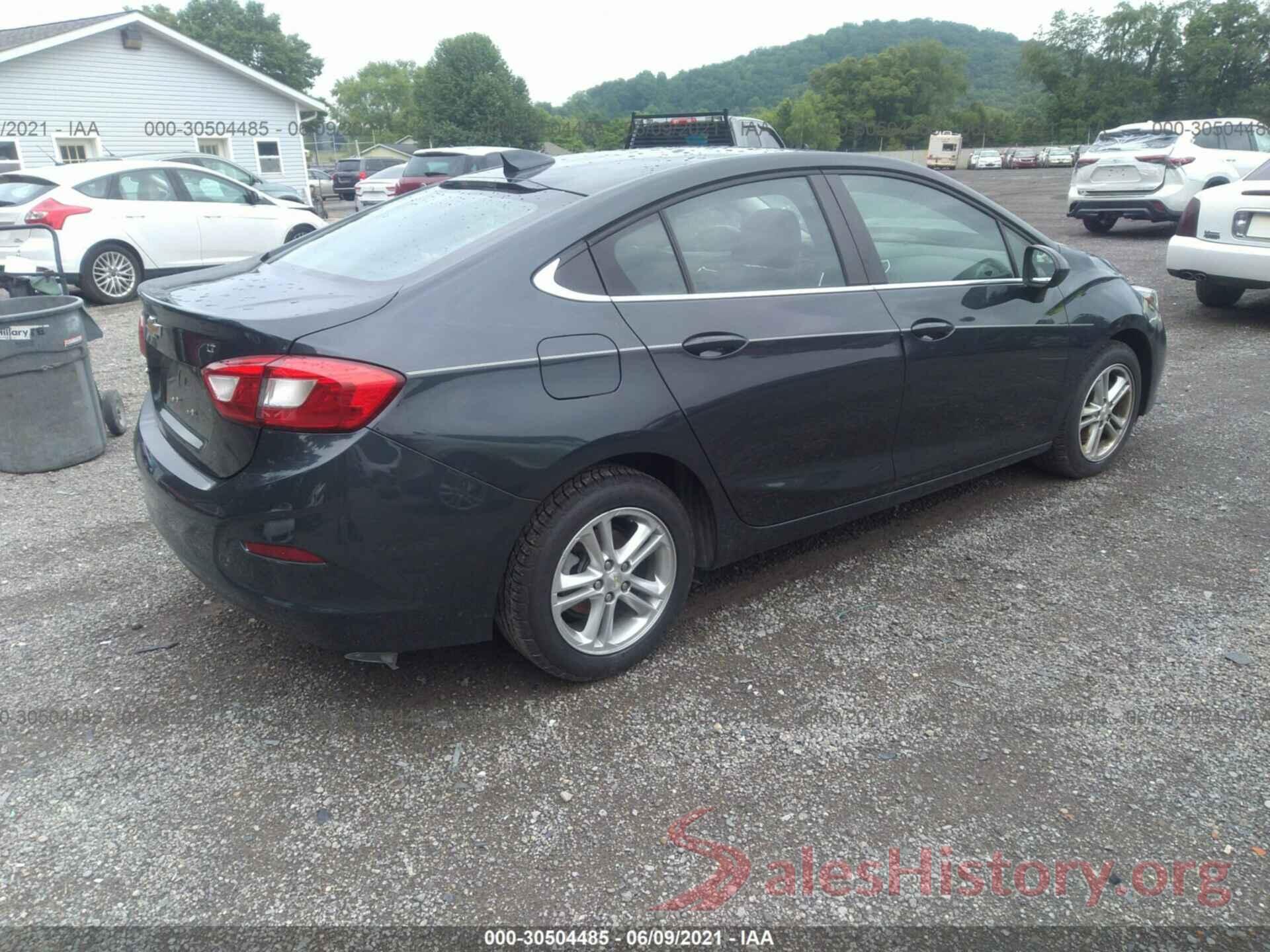 1G1BE5SM7J7124582 2018 CHEVROLET CRUZE