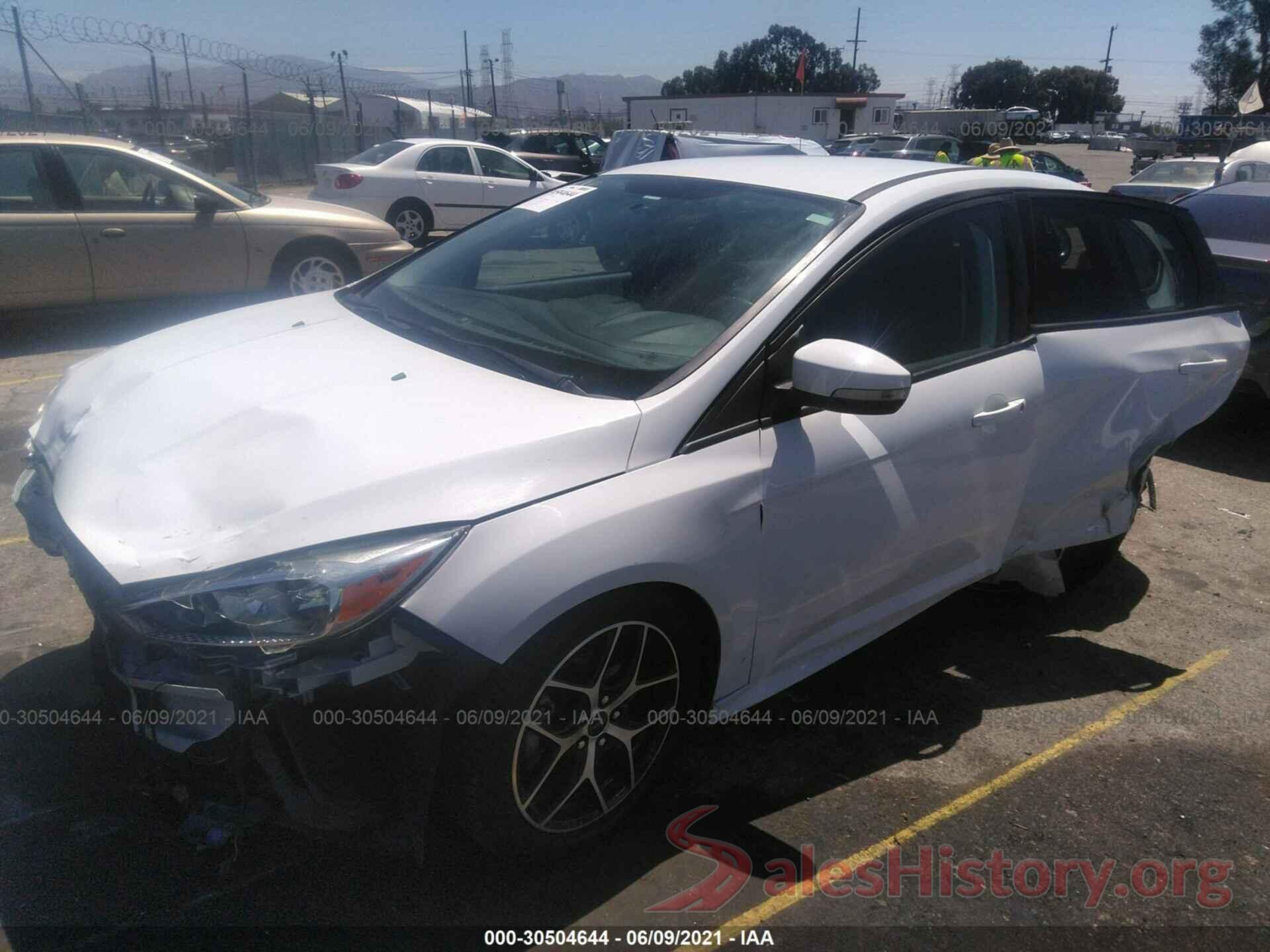 1FADP3K22GL391809 2016 FORD FOCUS