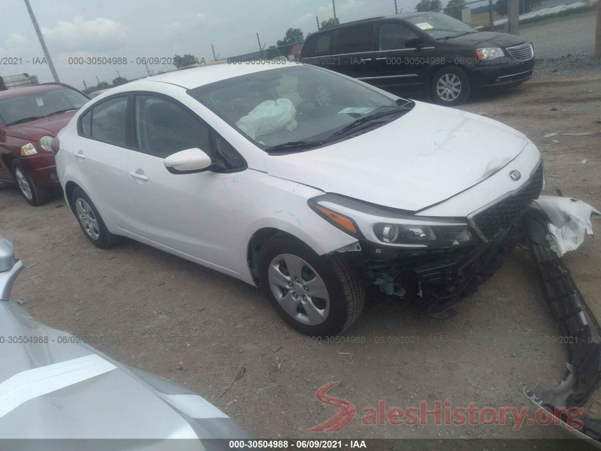 3KPFL4A71HE060120 2017 KIA FORTE