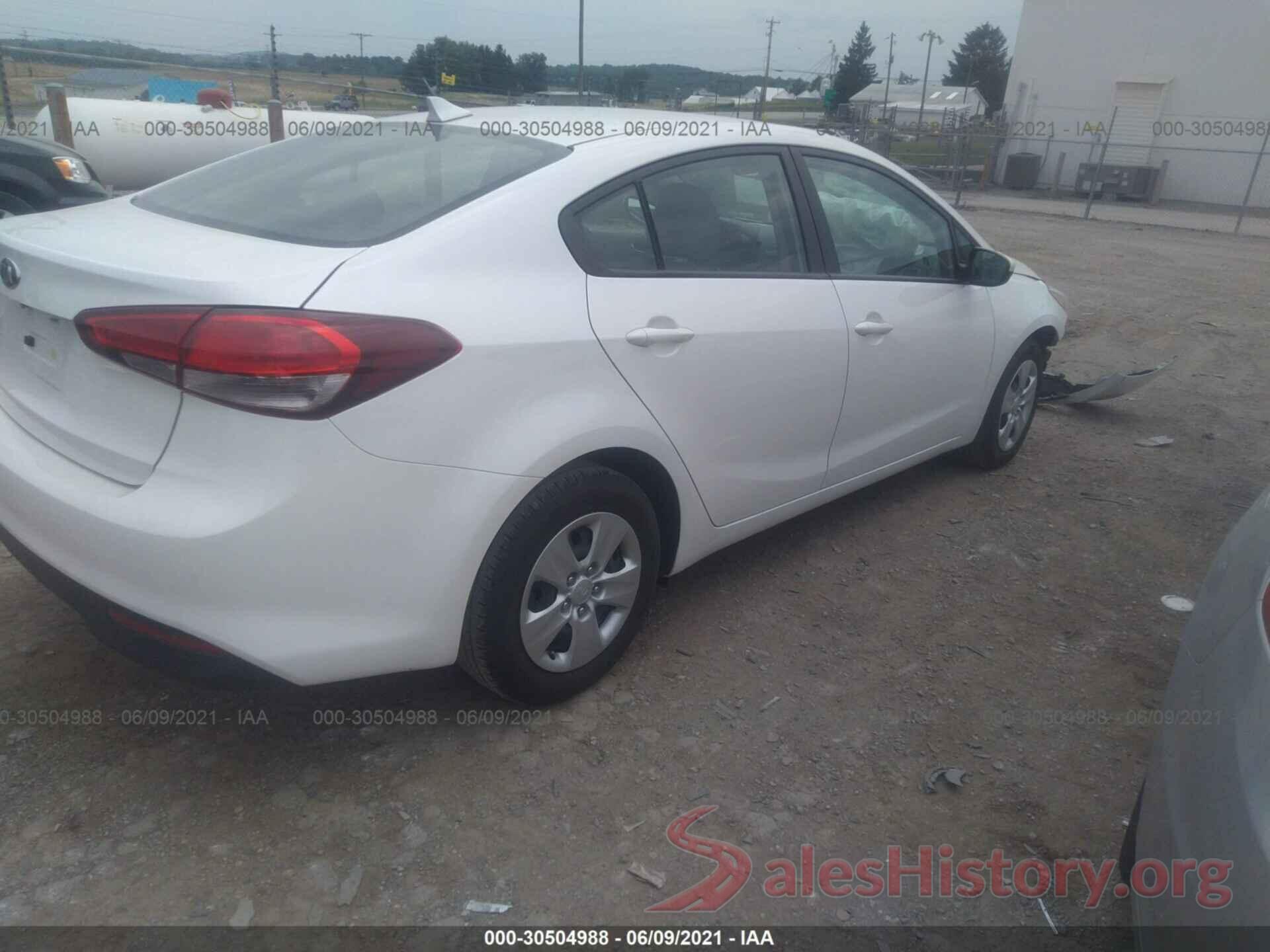 3KPFL4A71HE060120 2017 KIA FORTE