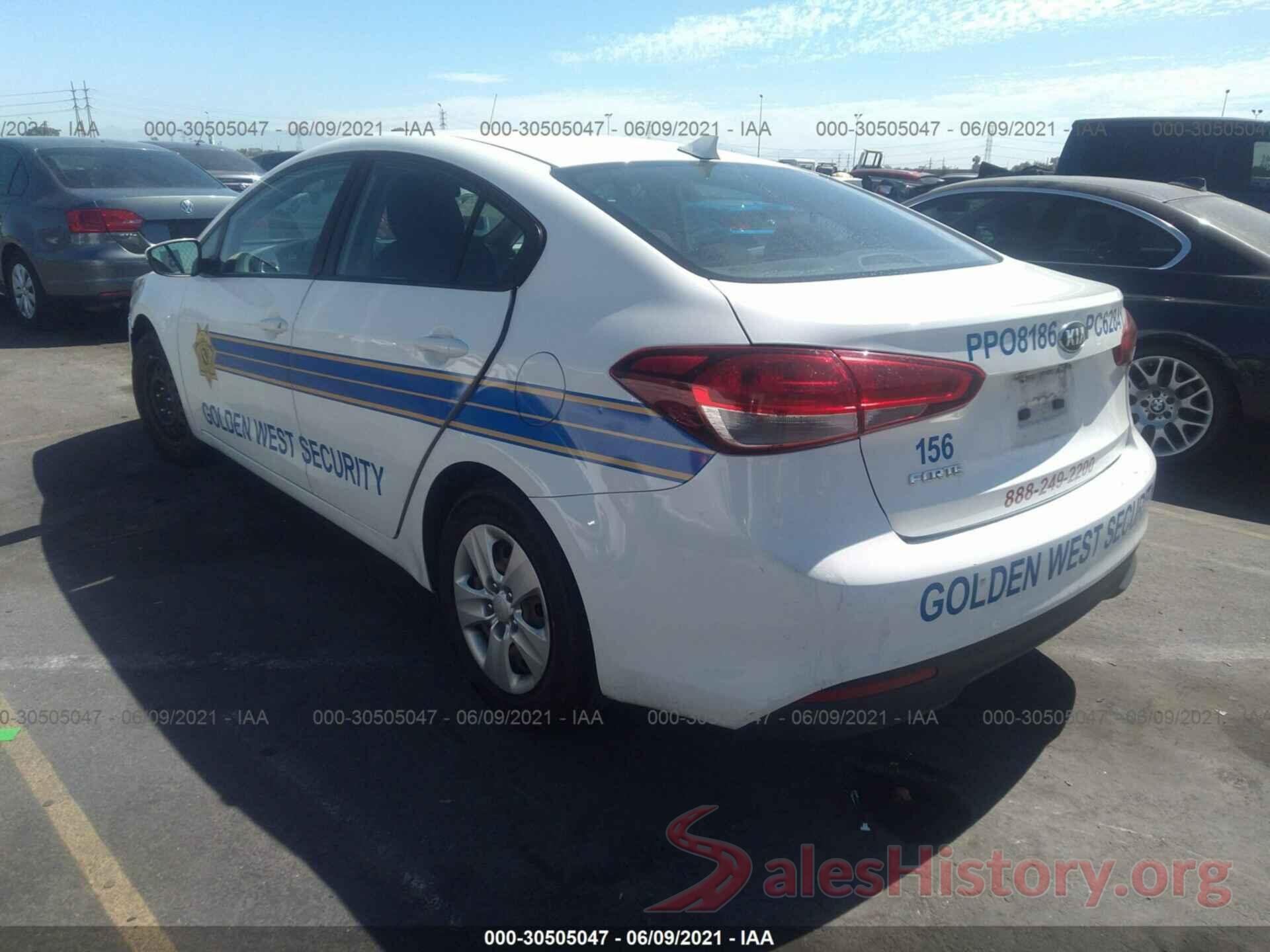 3KPFK4A7XHE028530 2017 KIA FORTE