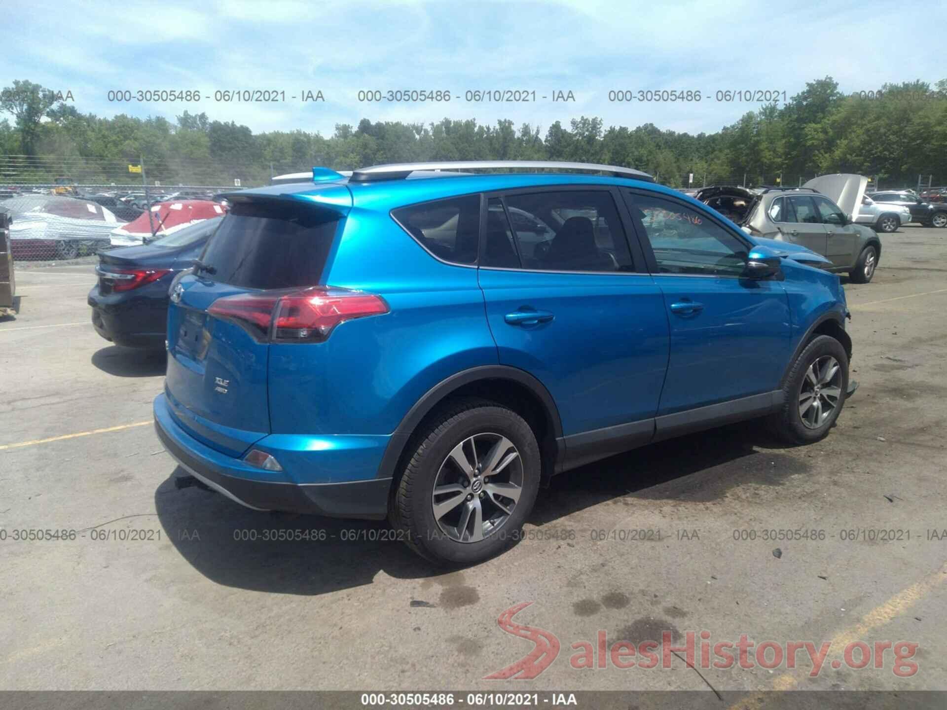 2T3RFREV9JW745860 2018 TOYOTA RAV4