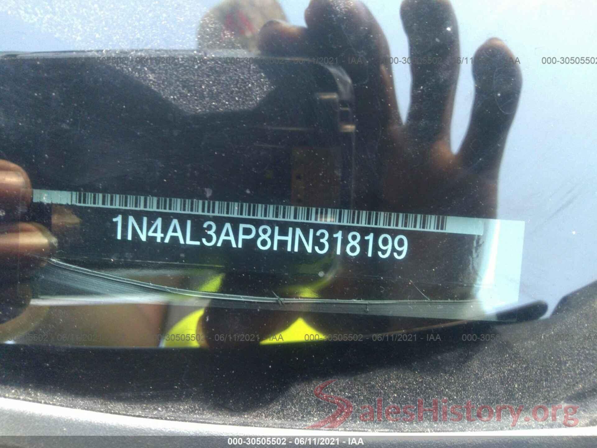 1N4AL3AP8HN318199 2017 NISSAN ALTIMA