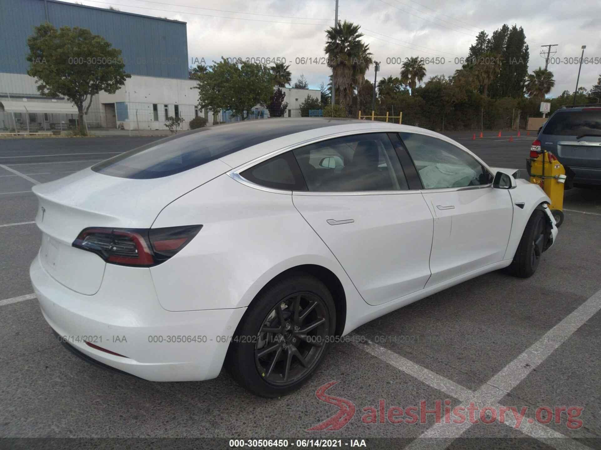 5YJ3E1EA2JF062606 2018 TESLA MODEL 3