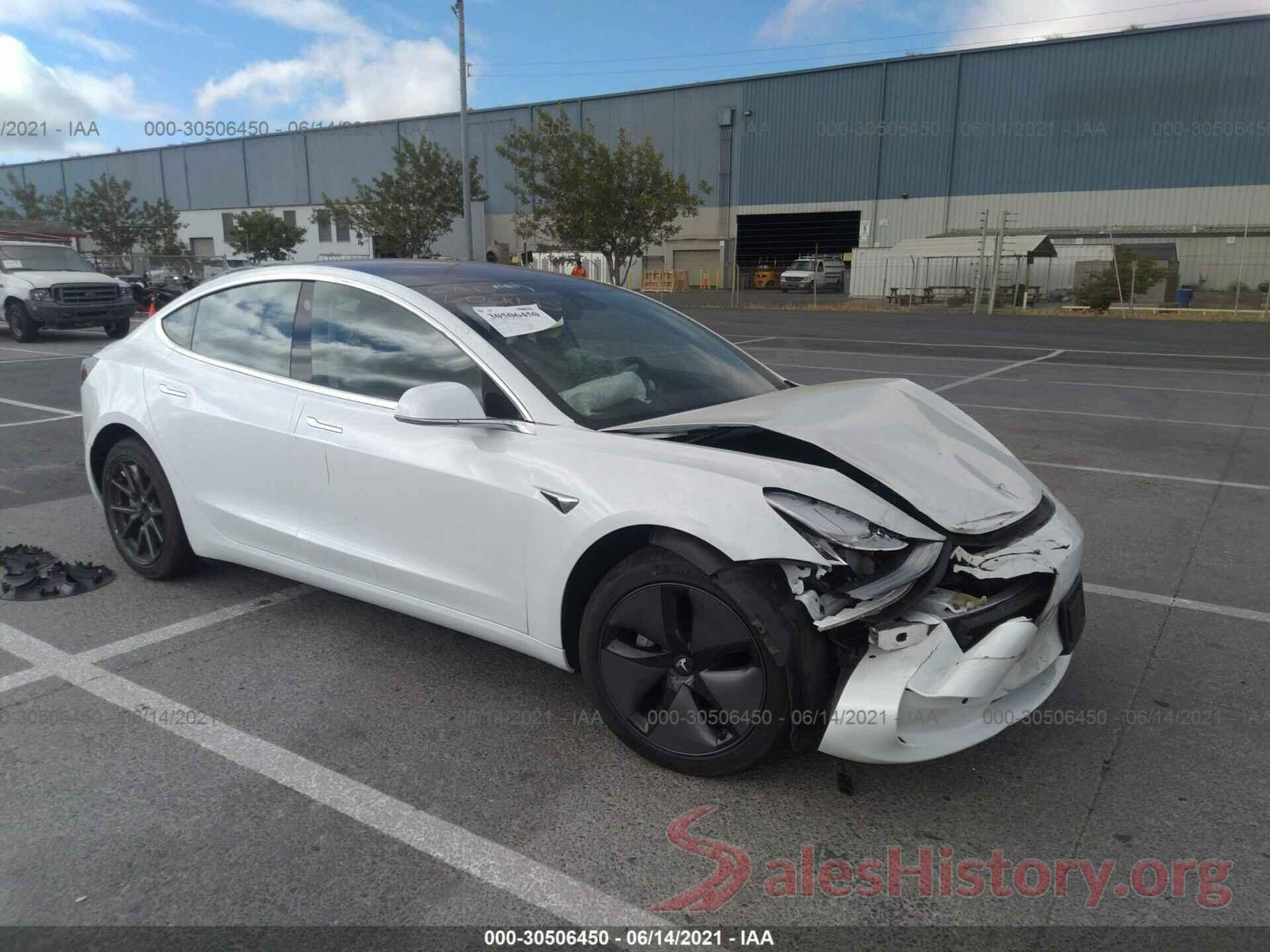 5YJ3E1EA2JF062606 2018 TESLA MODEL 3