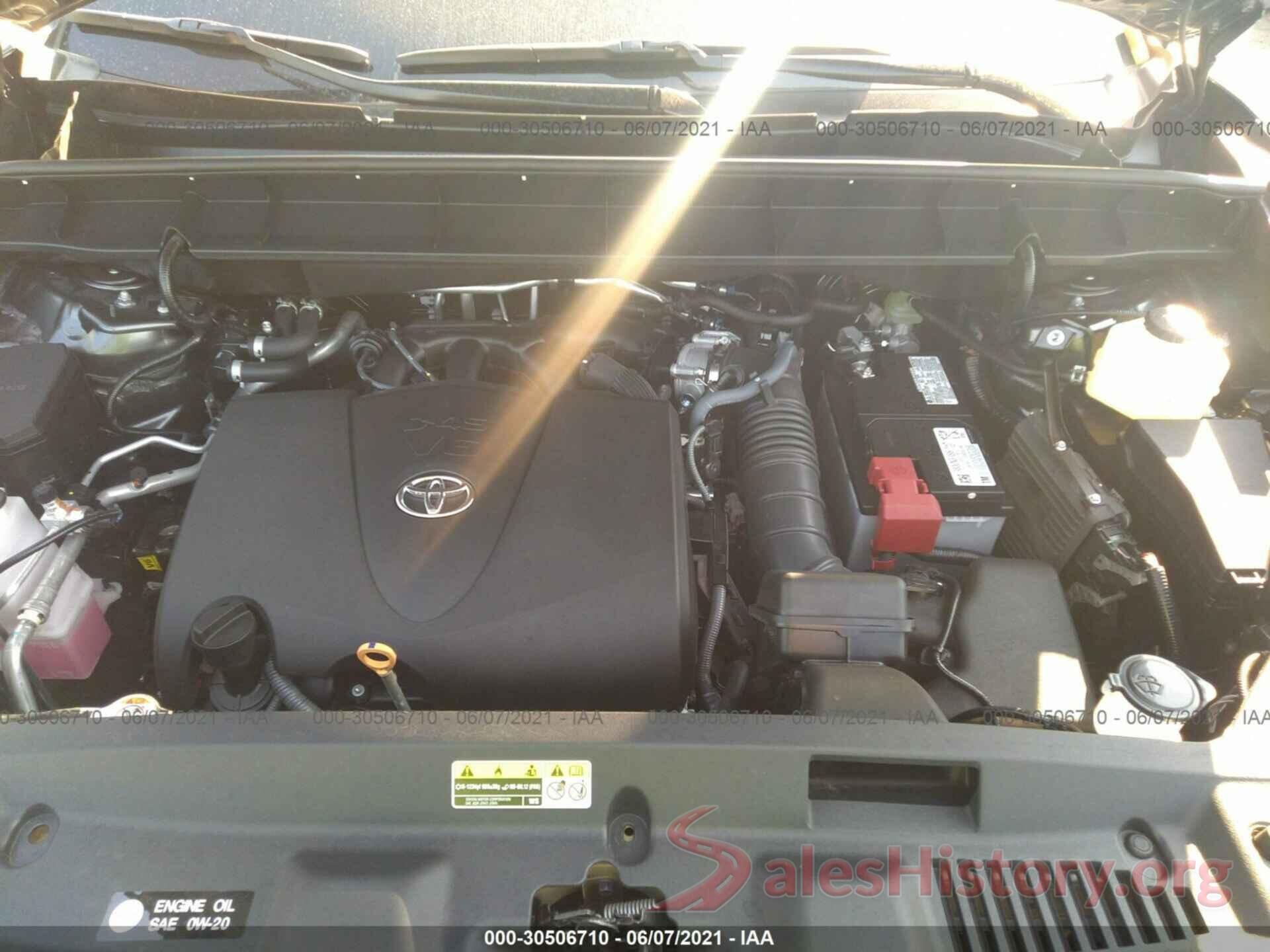 5TDGZRBH1MS109193 2021 TOYOTA HIGHLANDER