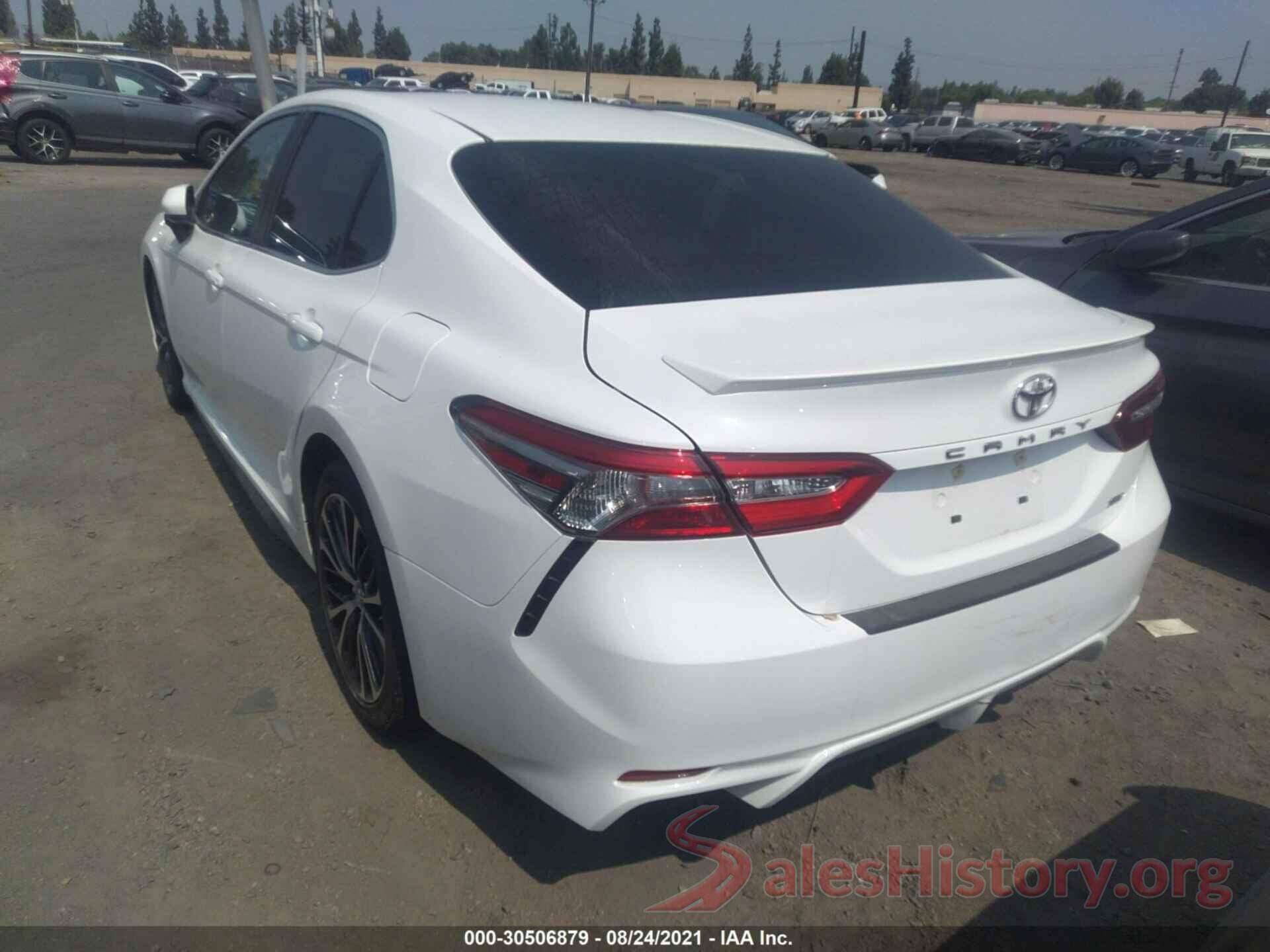 4T1B11HK7JU087578 2018 TOYOTA CAMRY