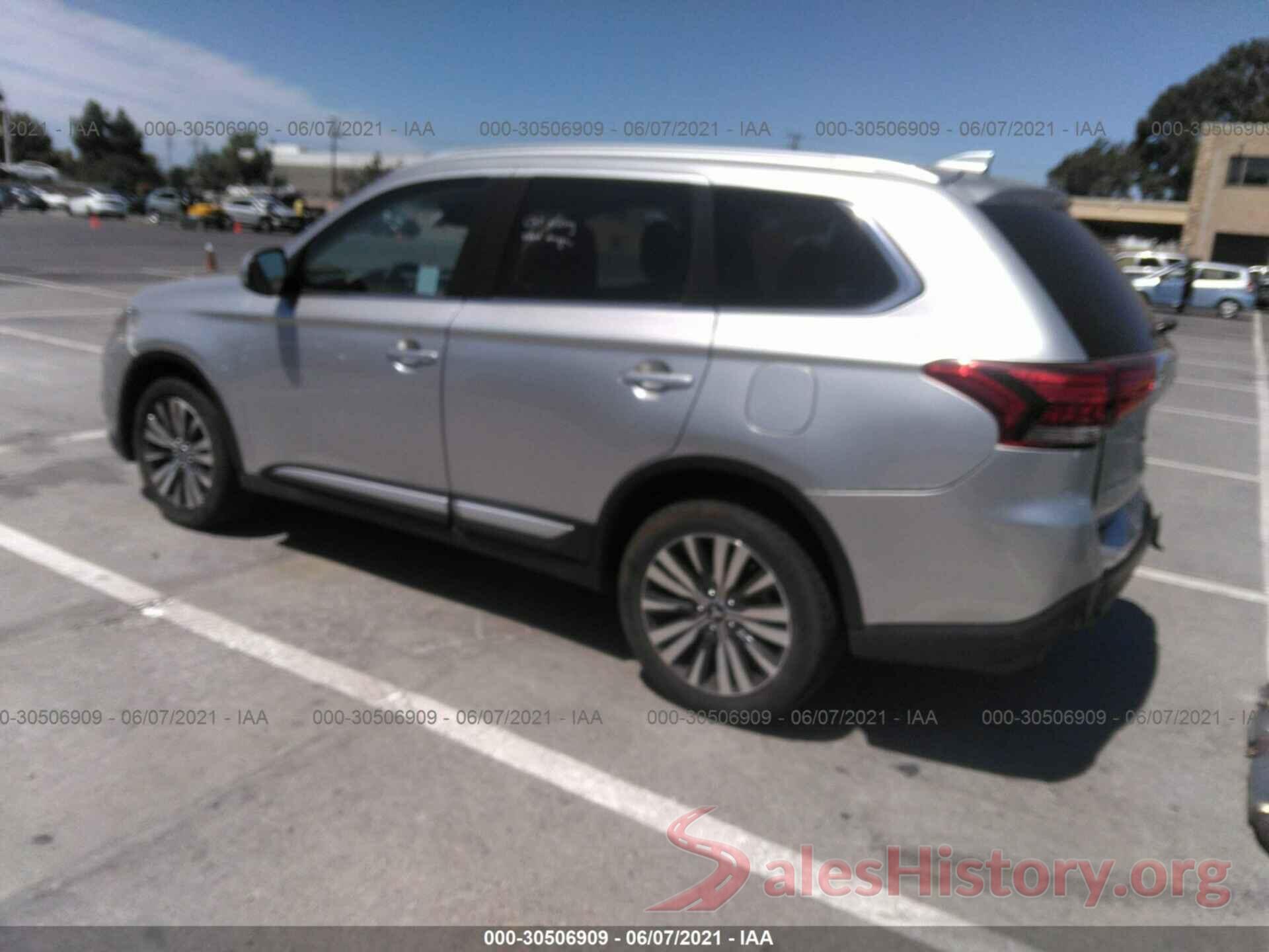 JA4AZ3A31LZ025746 2020 MITSUBISHI OUTLANDER