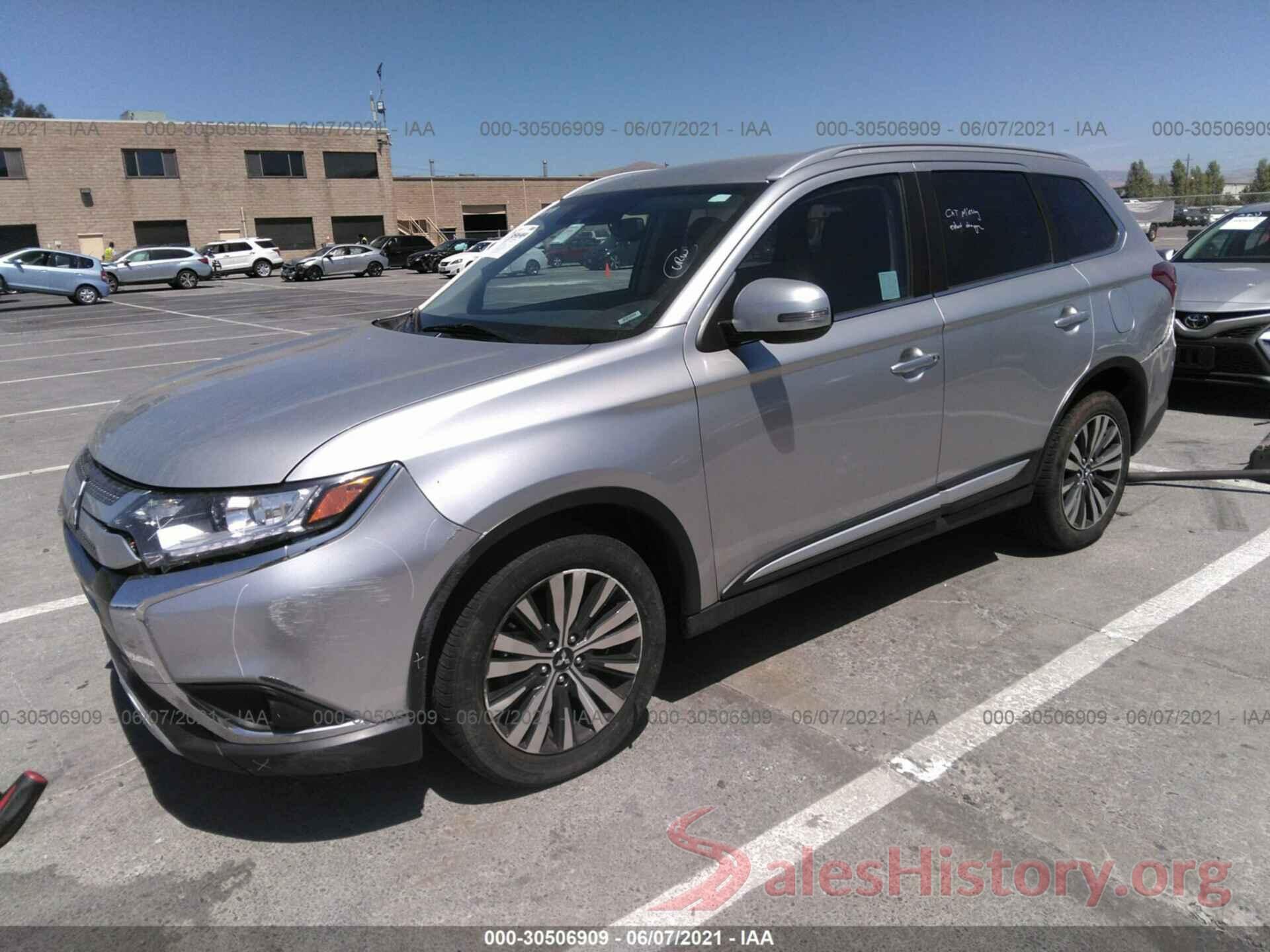 JA4AZ3A31LZ025746 2020 MITSUBISHI OUTLANDER