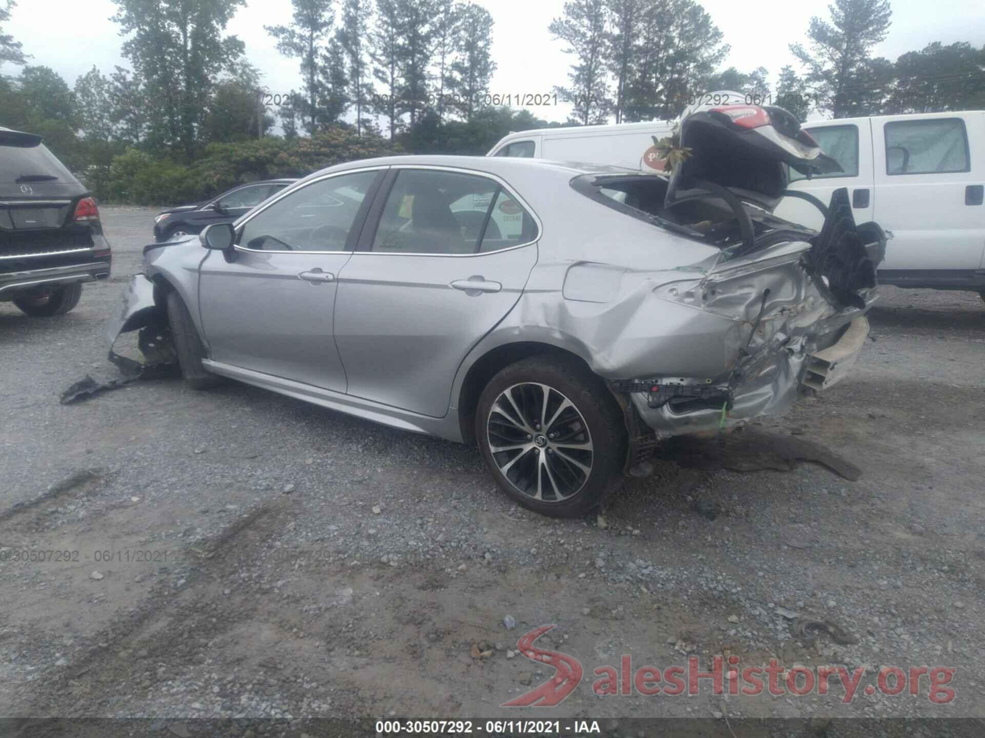 4T1G11AK2LU343676 2020 TOYOTA CAMRY