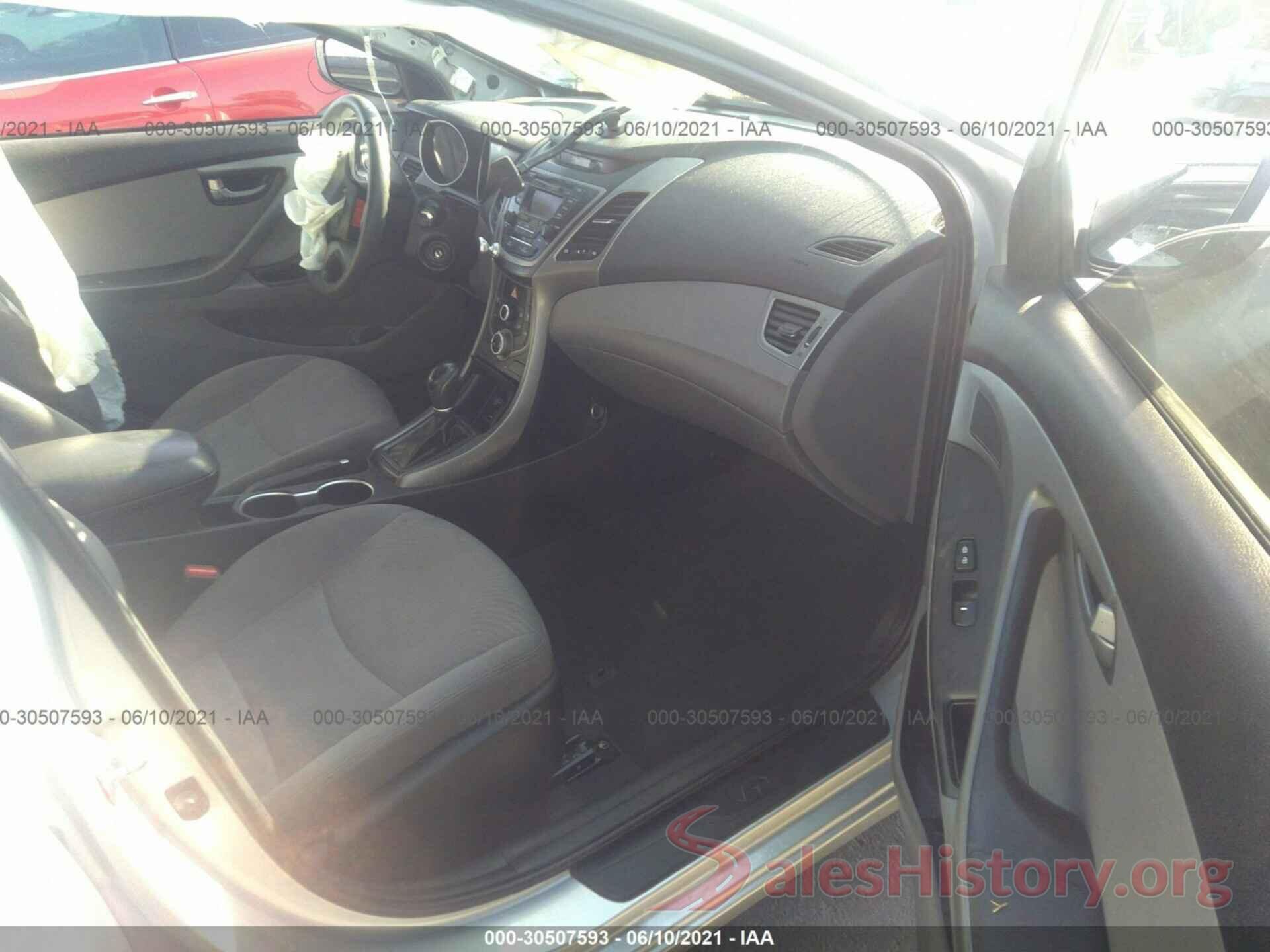 5NPDH4AE0GH697517 2016 HYUNDAI ELANTRA