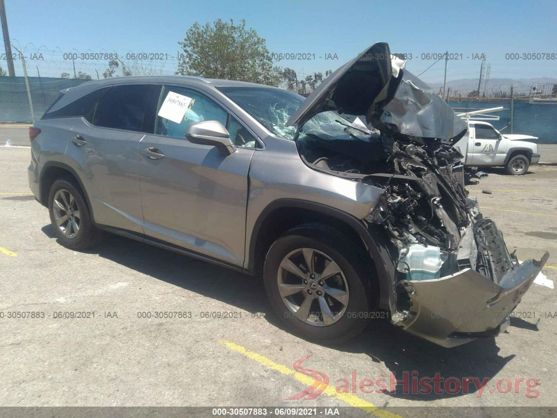 JTJGZKCA9J2006256 2018 LEXUS RX