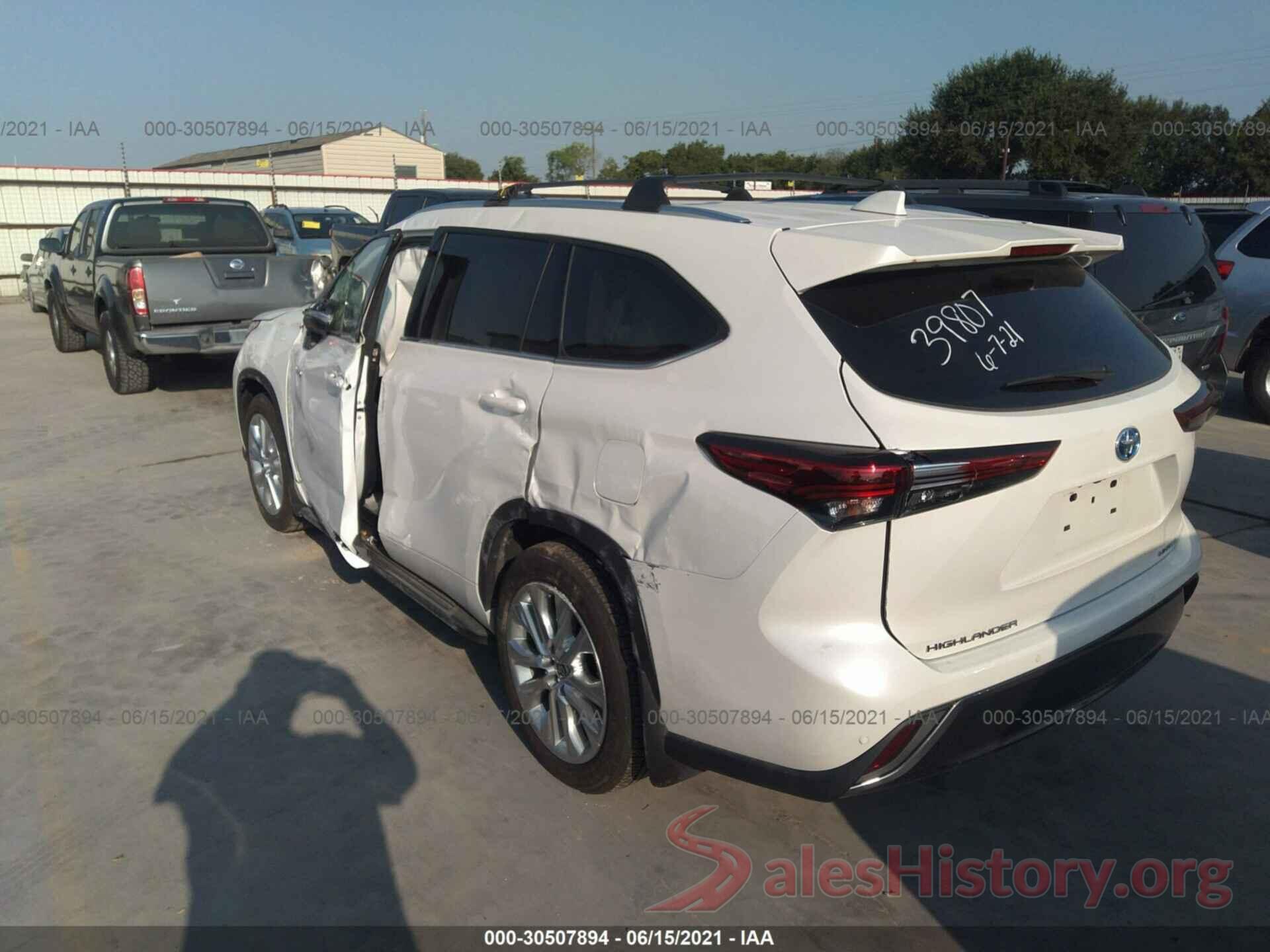 5TDYARAH2MS004952 2021 TOYOTA HIGHLANDER