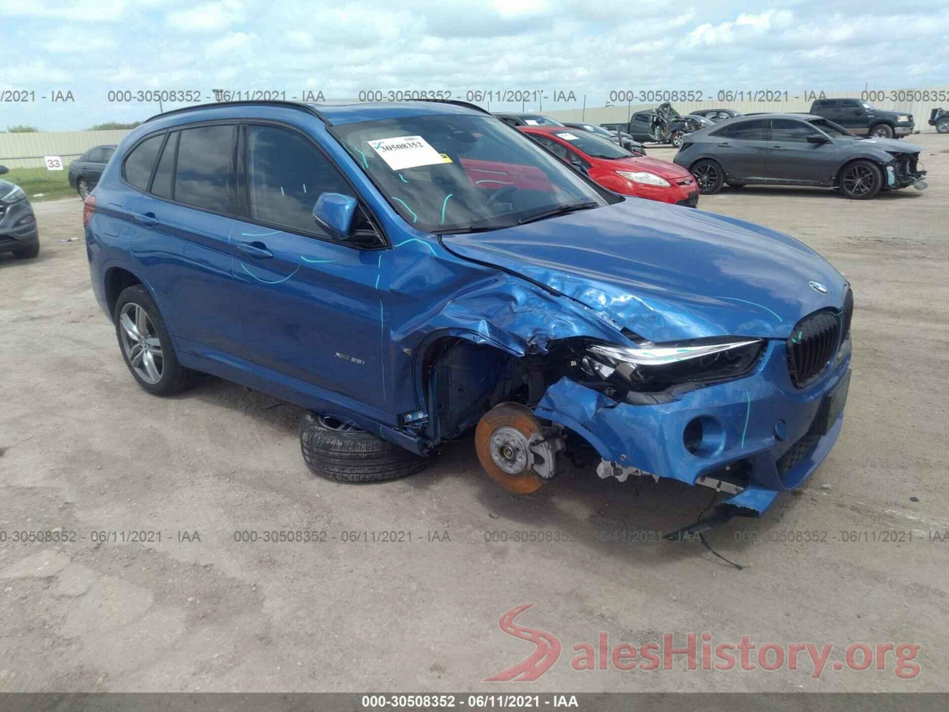 WBXHT3C31J5K28579 2018 BMW X1