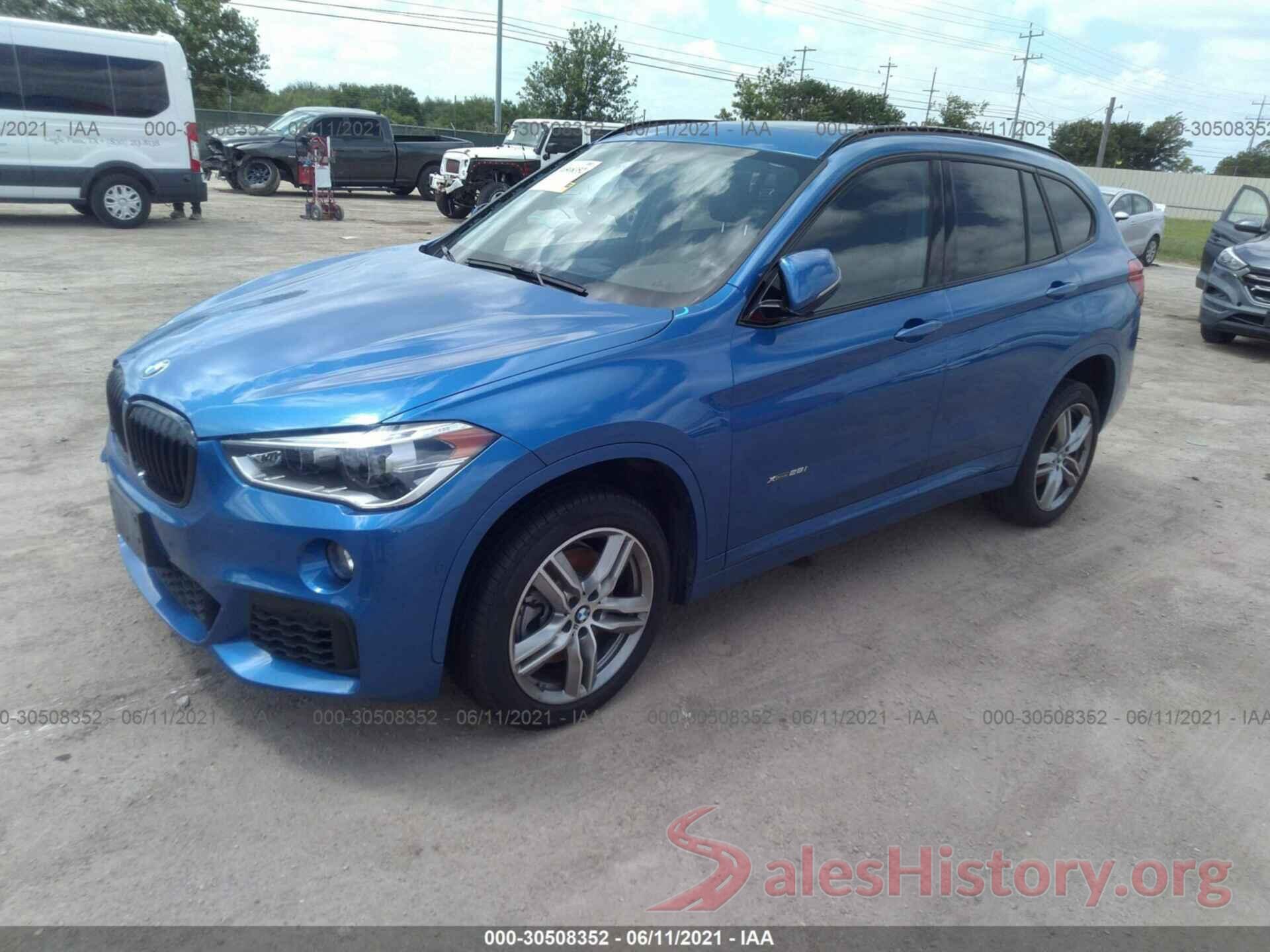 WBXHT3C31J5K28579 2018 BMW X1