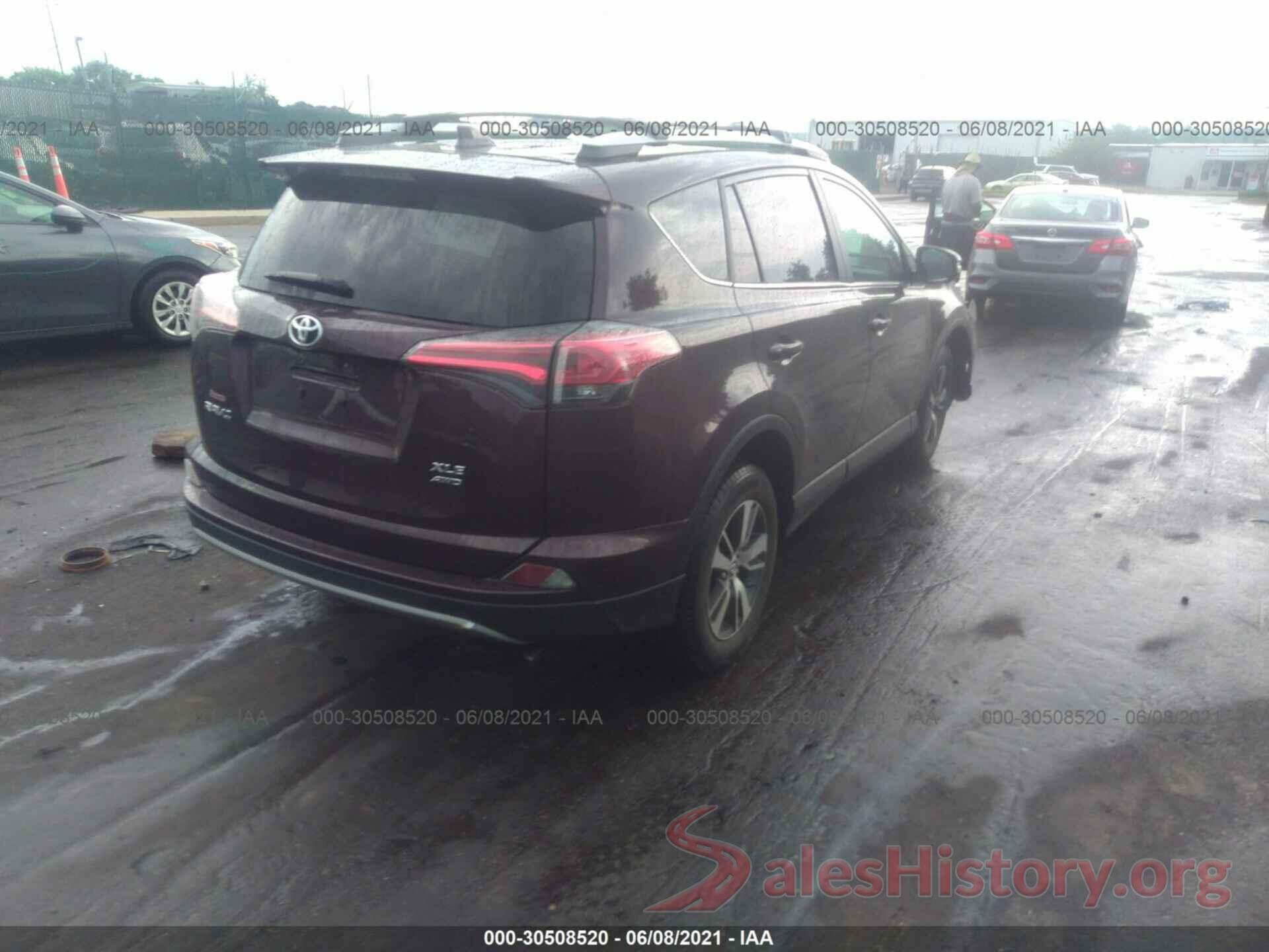 2T3RFREV8JW834237 2018 TOYOTA RAV4