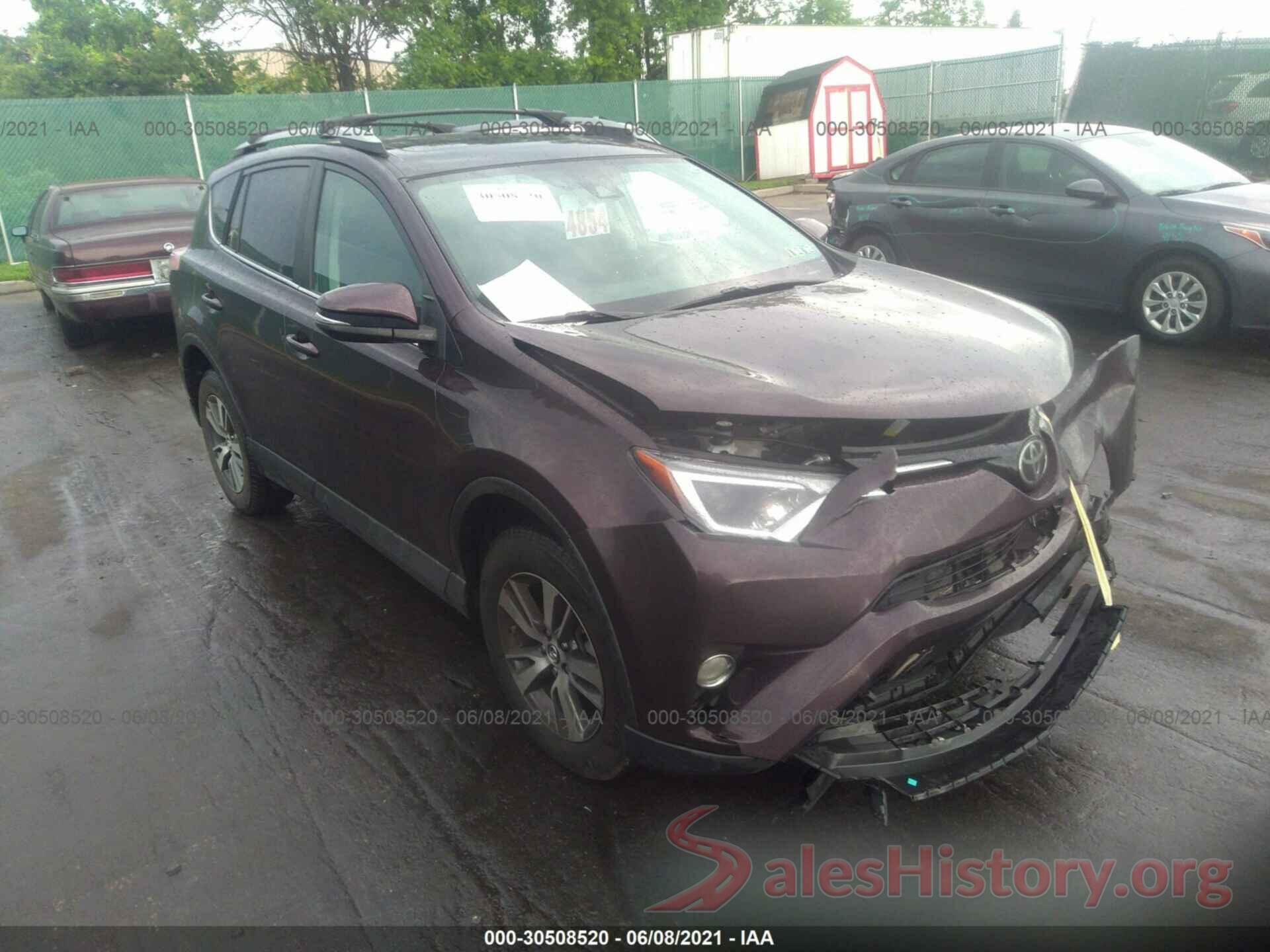 2T3RFREV8JW834237 2018 TOYOTA RAV4