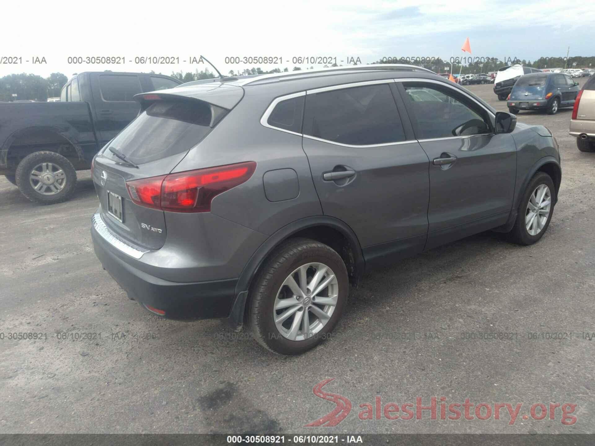 JN1BJ1CR1JW285105 2018 NISSAN ROGUE SPORT