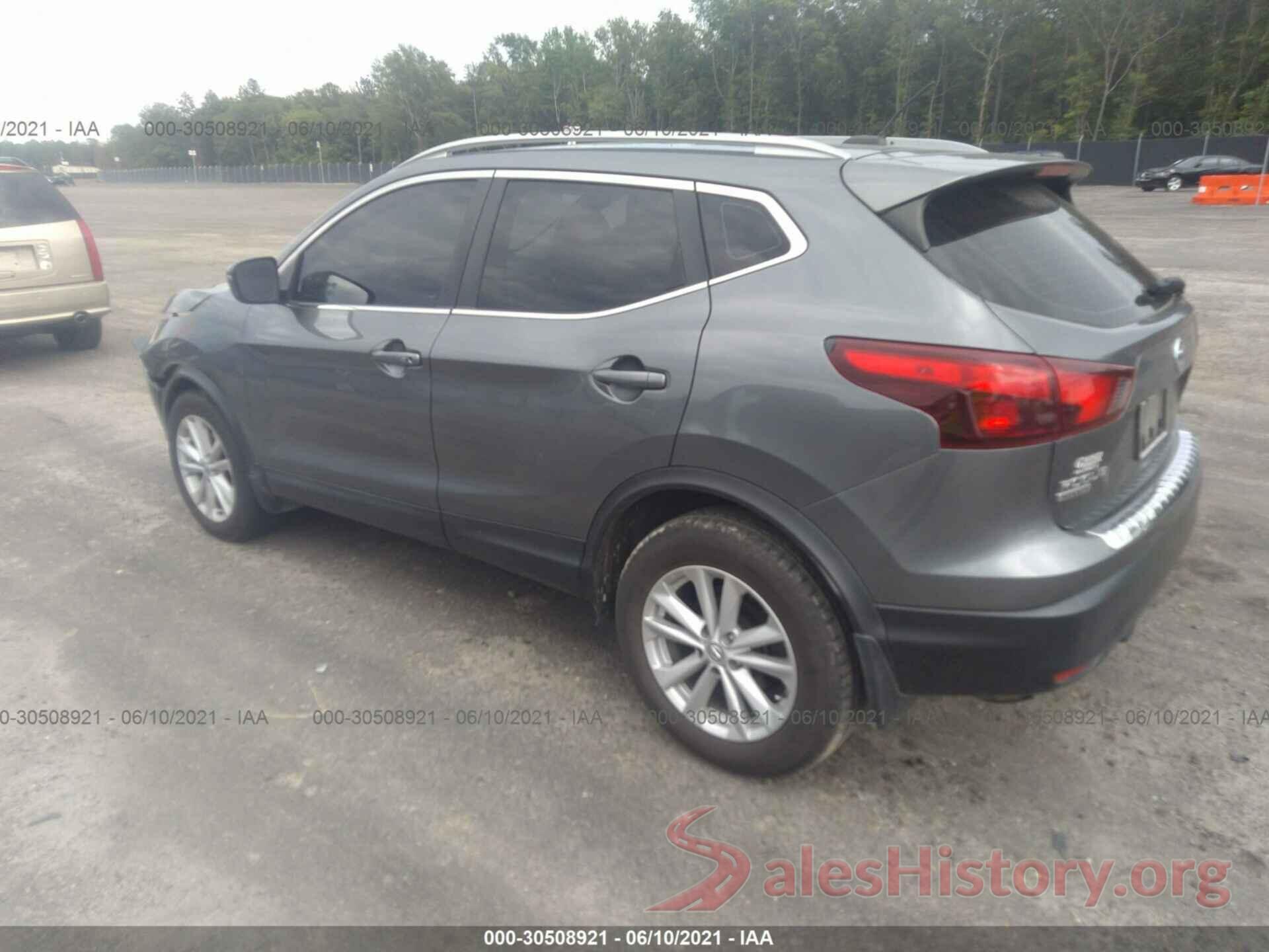 JN1BJ1CR1JW285105 2018 NISSAN ROGUE SPORT