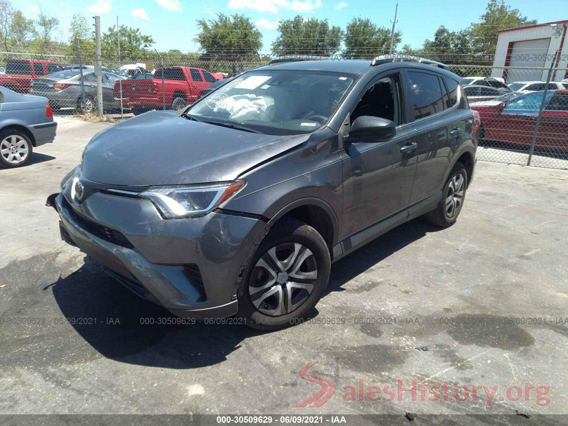 JTMZFREV3JD129648 2018 TOYOTA RAV4