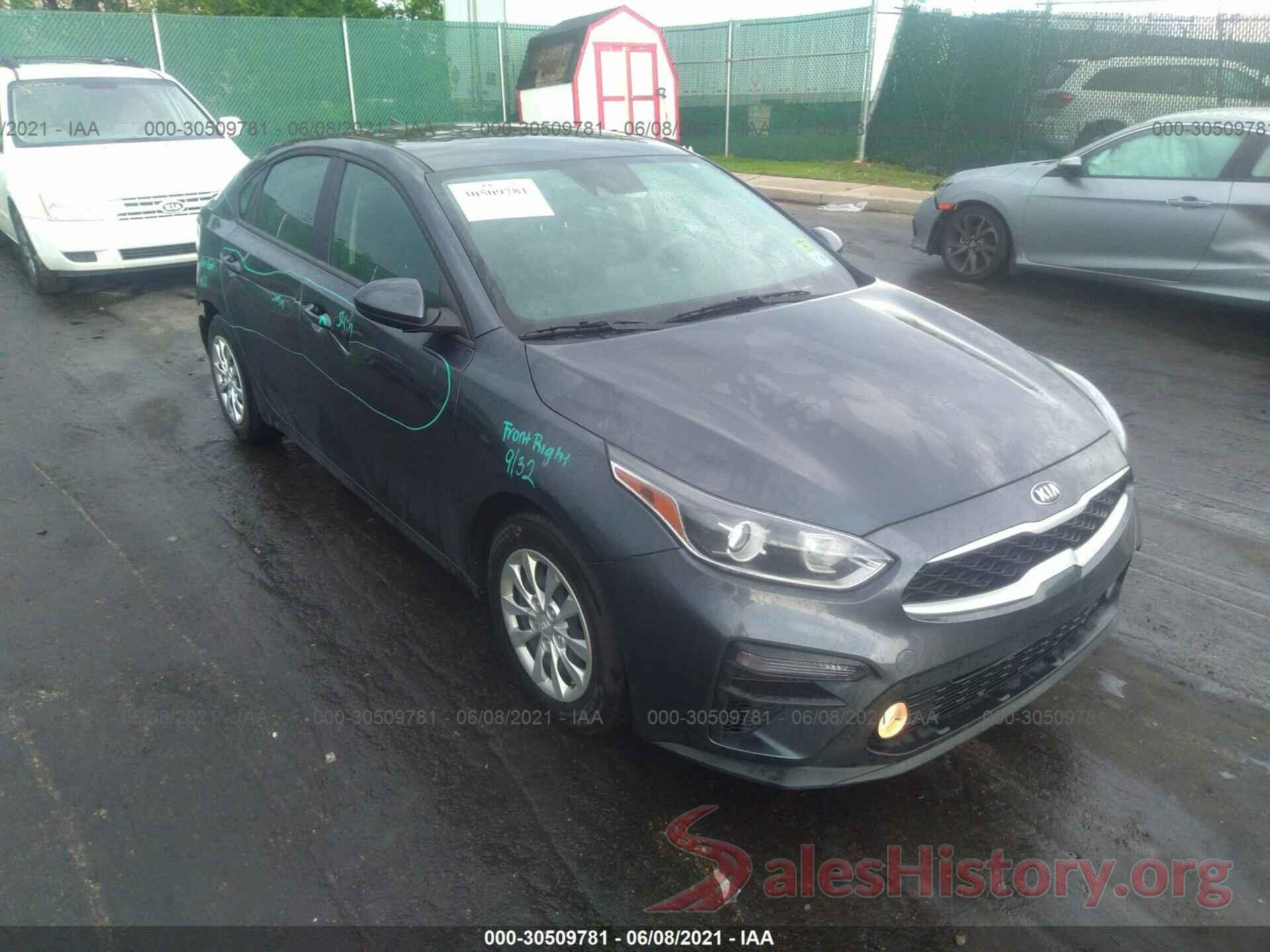 3KPF24AD2KE087858 2019 KIA FORTE