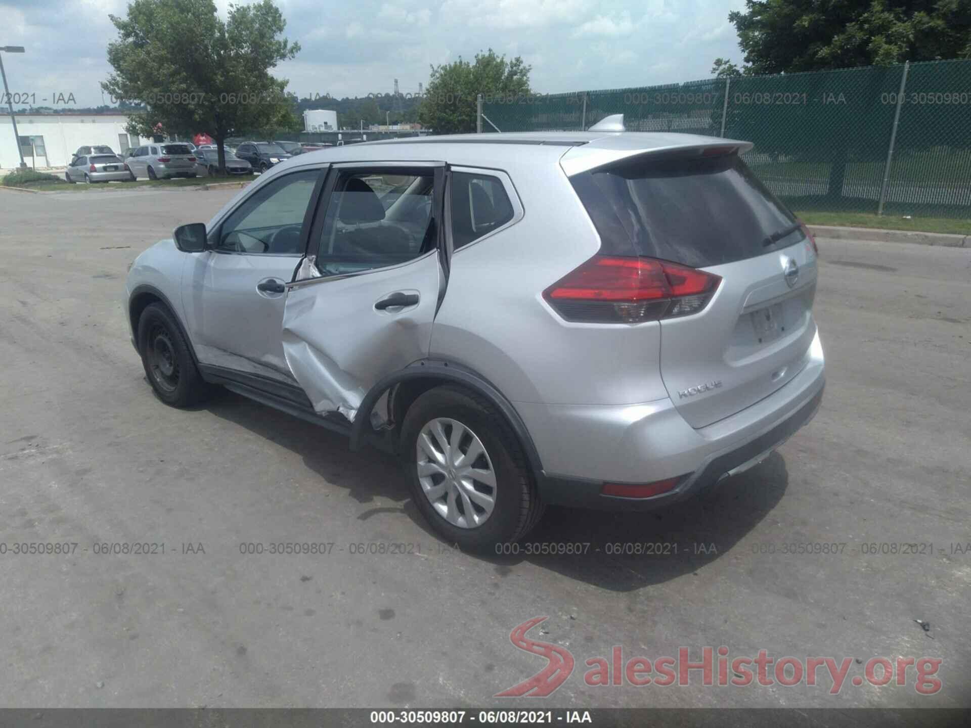 KNMAT2MT5HP566024 2017 NISSAN ROGUE