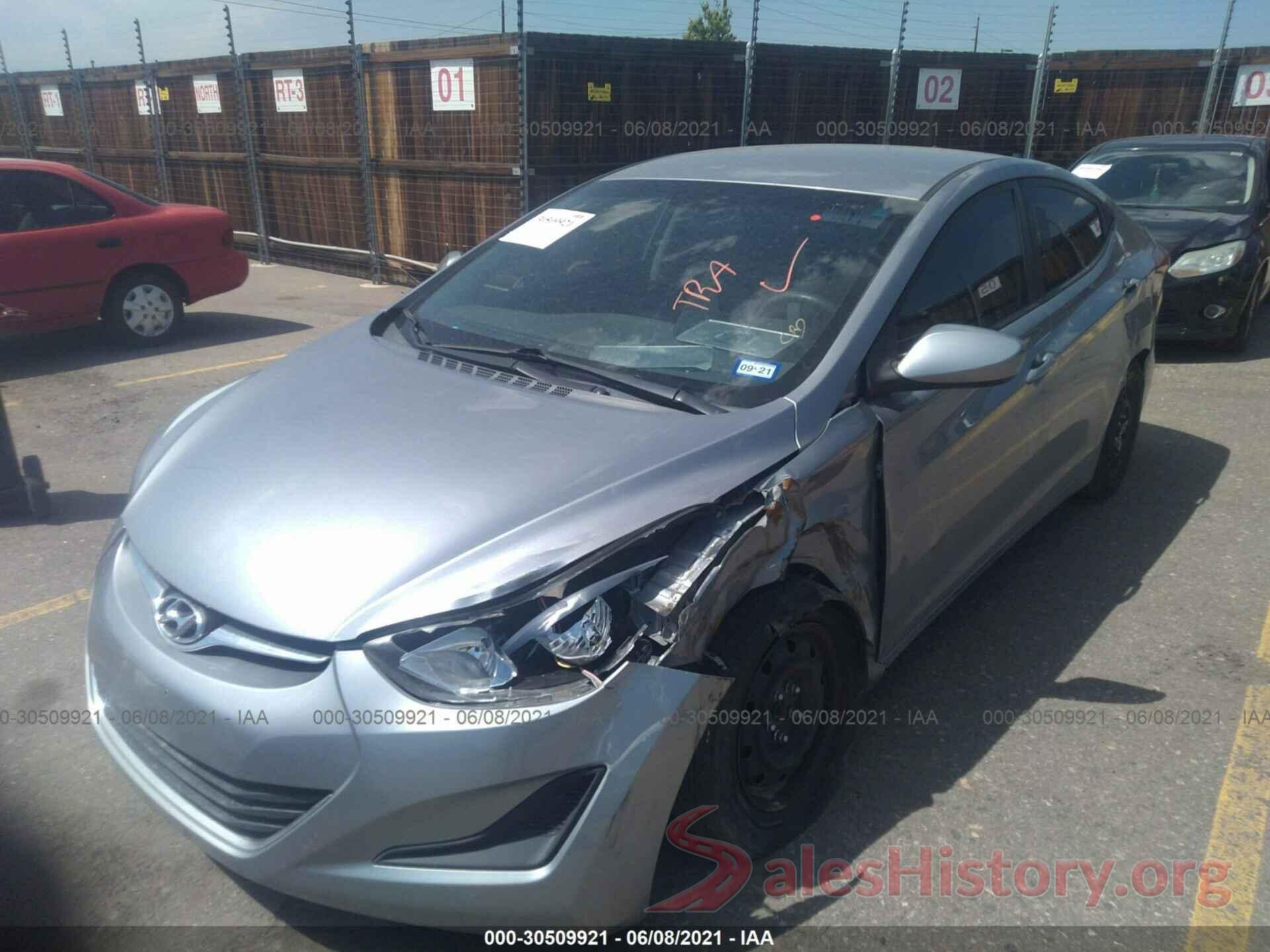 5NPDH4AE9GH759853 2016 HYUNDAI ELANTRA