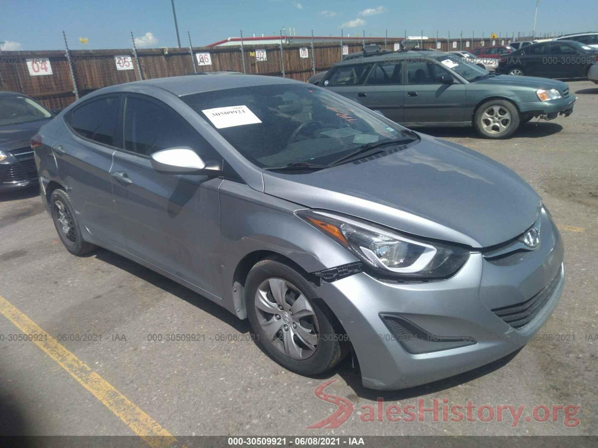 5NPDH4AE9GH759853 2016 HYUNDAI ELANTRA