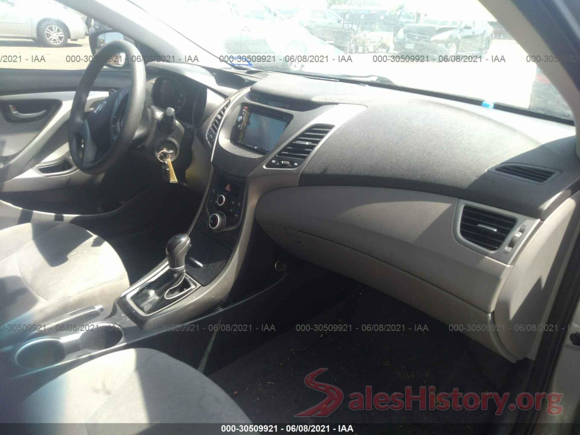 5NPDH4AE9GH759853 2016 HYUNDAI ELANTRA