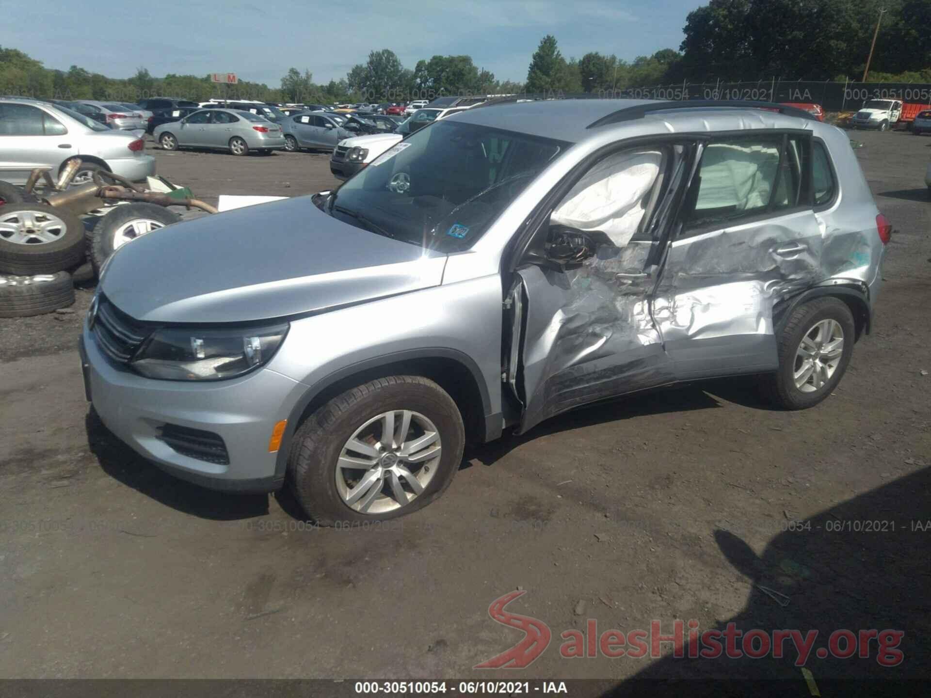 WVGBV7AX6HK009876 2017 VOLKSWAGEN TIGUAN