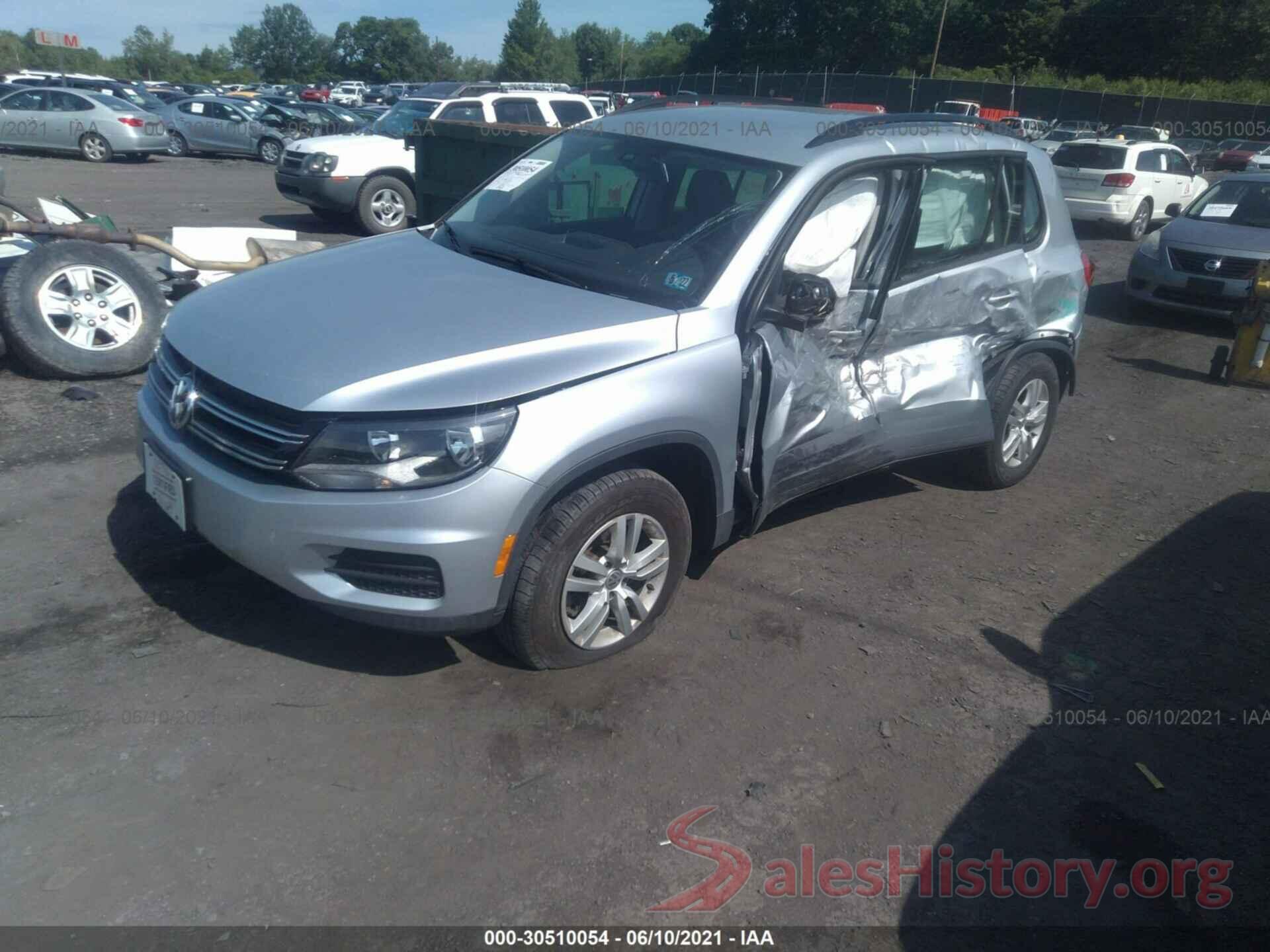 WVGBV7AX6HK009876 2017 VOLKSWAGEN TIGUAN