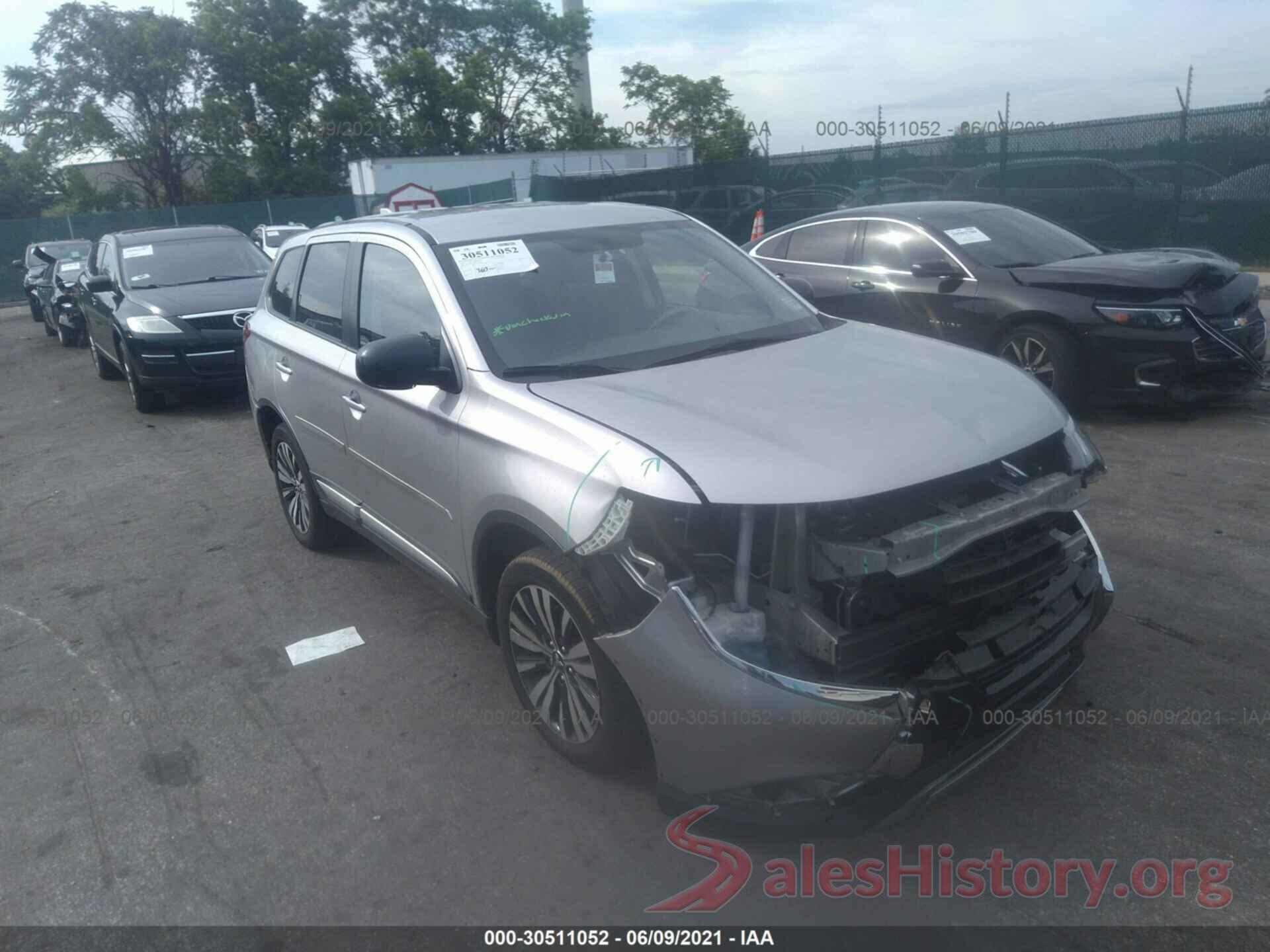 JA4AZ3A35KZ013890 2019 MITSUBISHI OUTLANDER