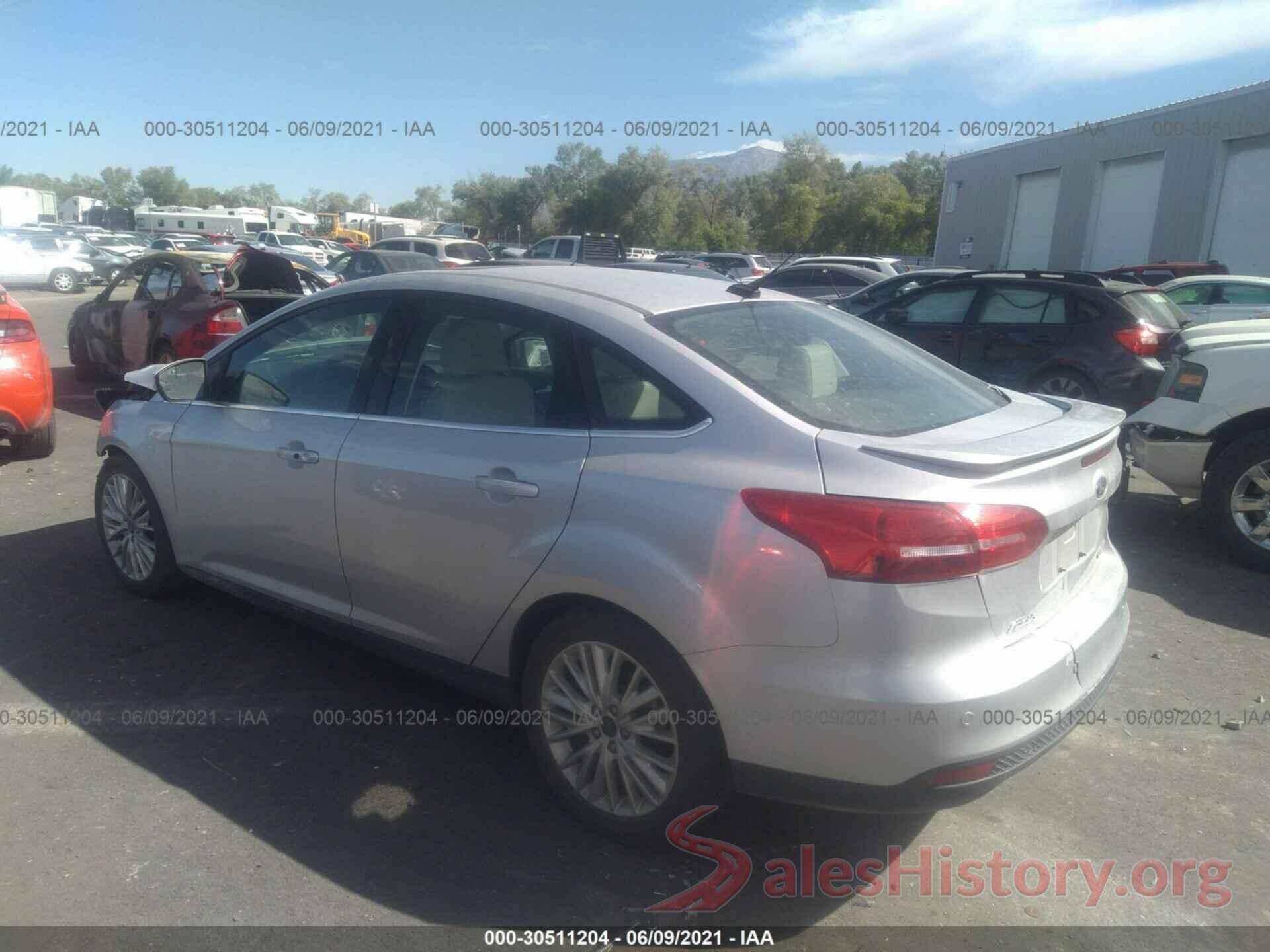 1FADP3J27JL323661 2018 FORD FOCUS