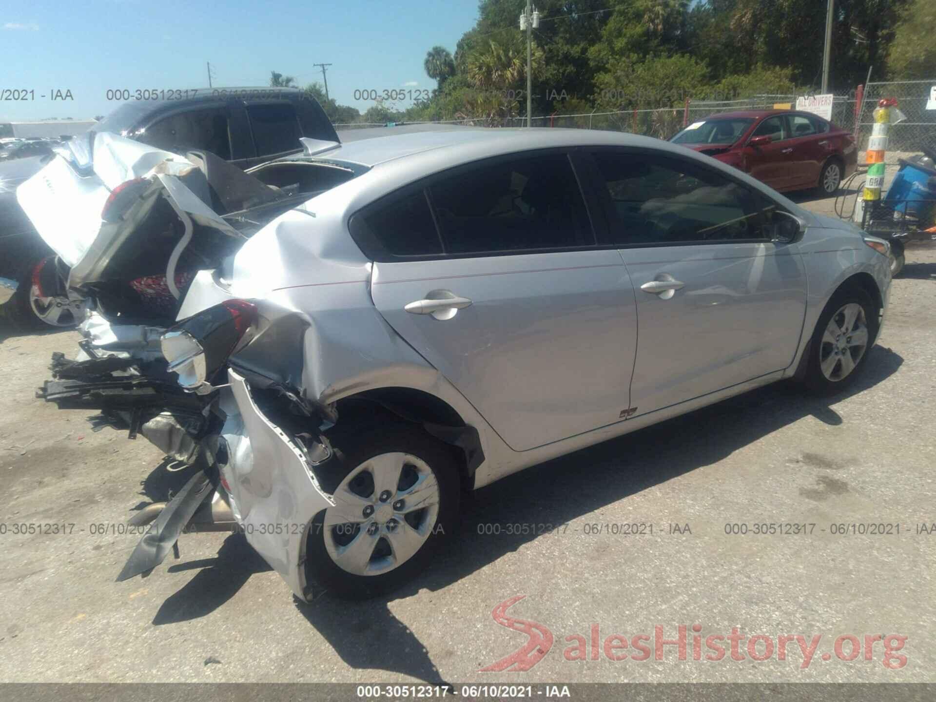 3KPFL4A72JE263622 2018 KIA FORTE