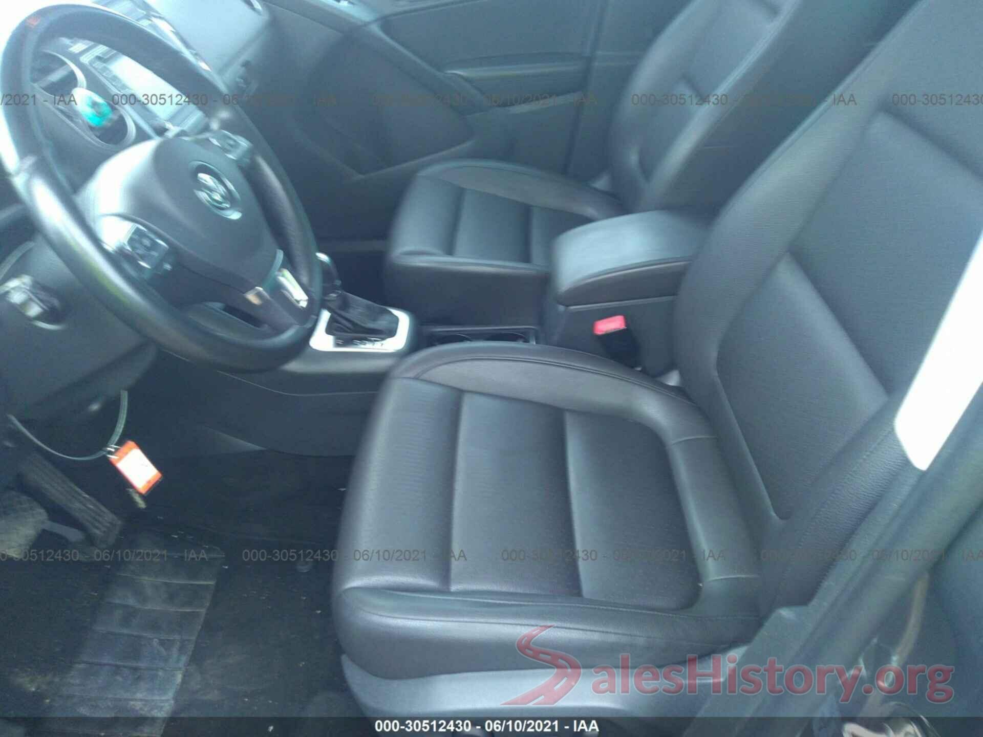 WVGAV7AXXGW576286 2016 VOLKSWAGEN TIGUAN