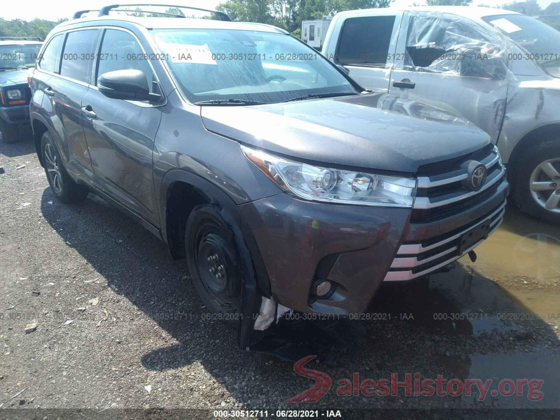 5TDJZRFHXJS555659 2018 TOYOTA HIGHLANDER