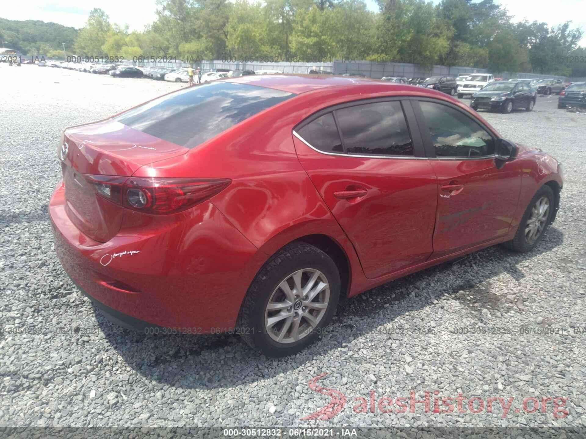 3MZBN1U71JM213879 2018 MAZDA MAZDA3 4-DOOR